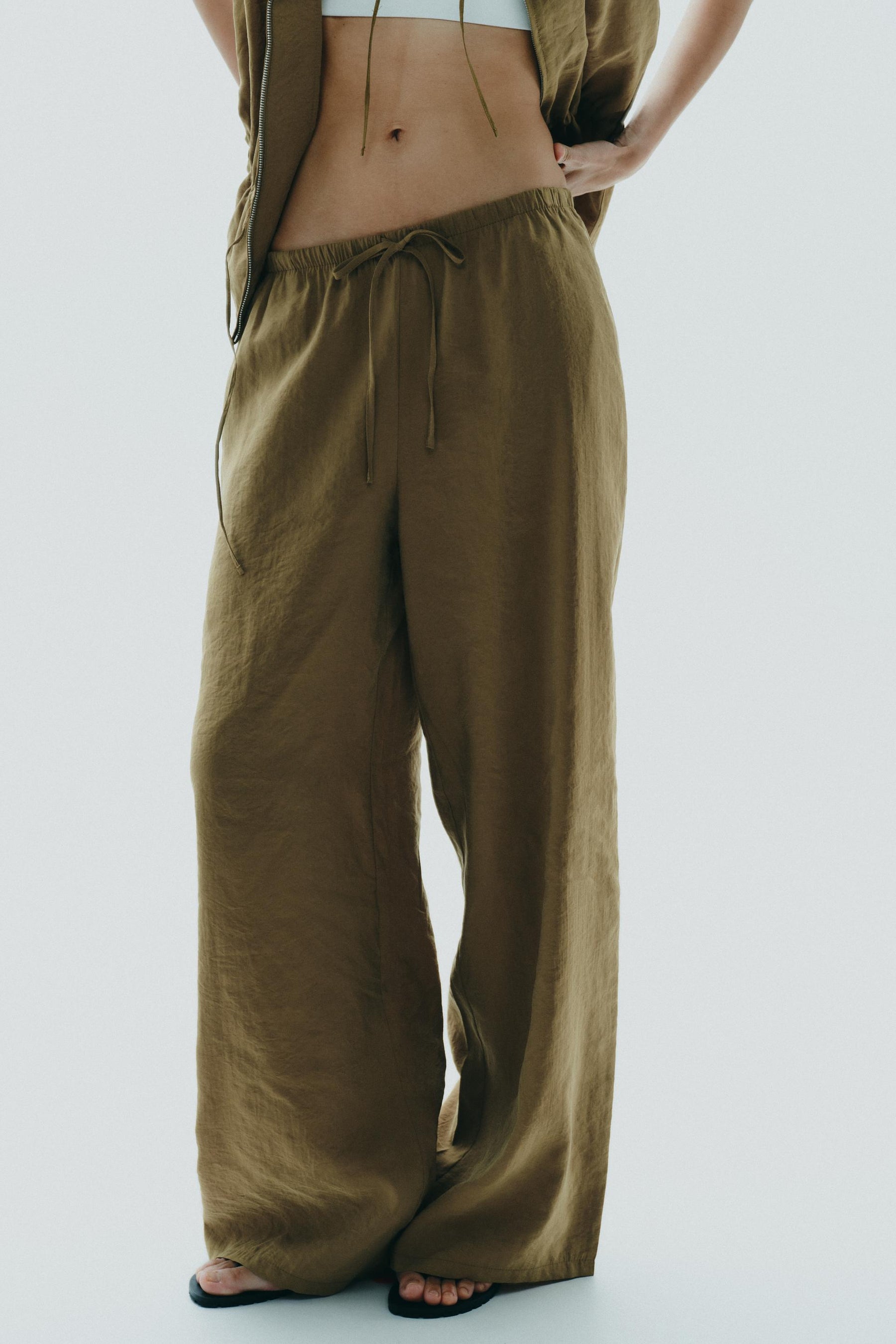 FLOWING PALAZZO PANTS
