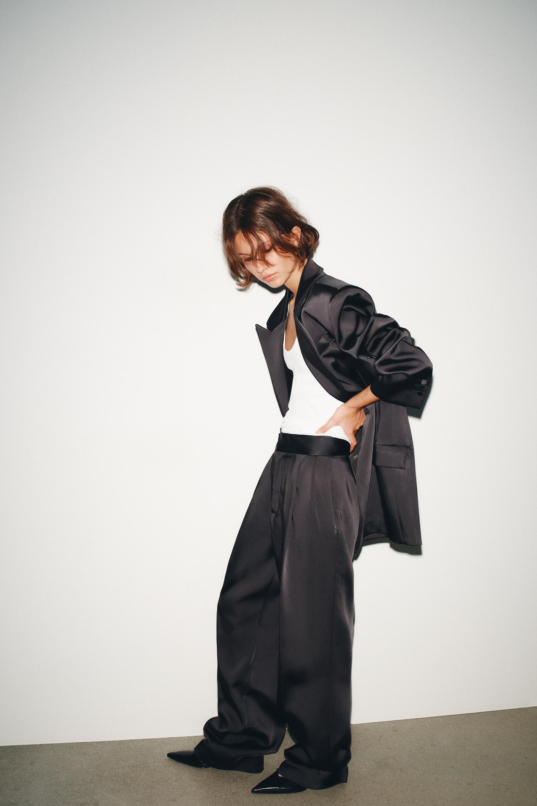 SATIN PLEATED TROUSERS