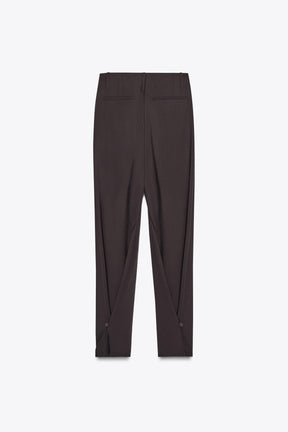PLEATED TROUSERS WITH HEM