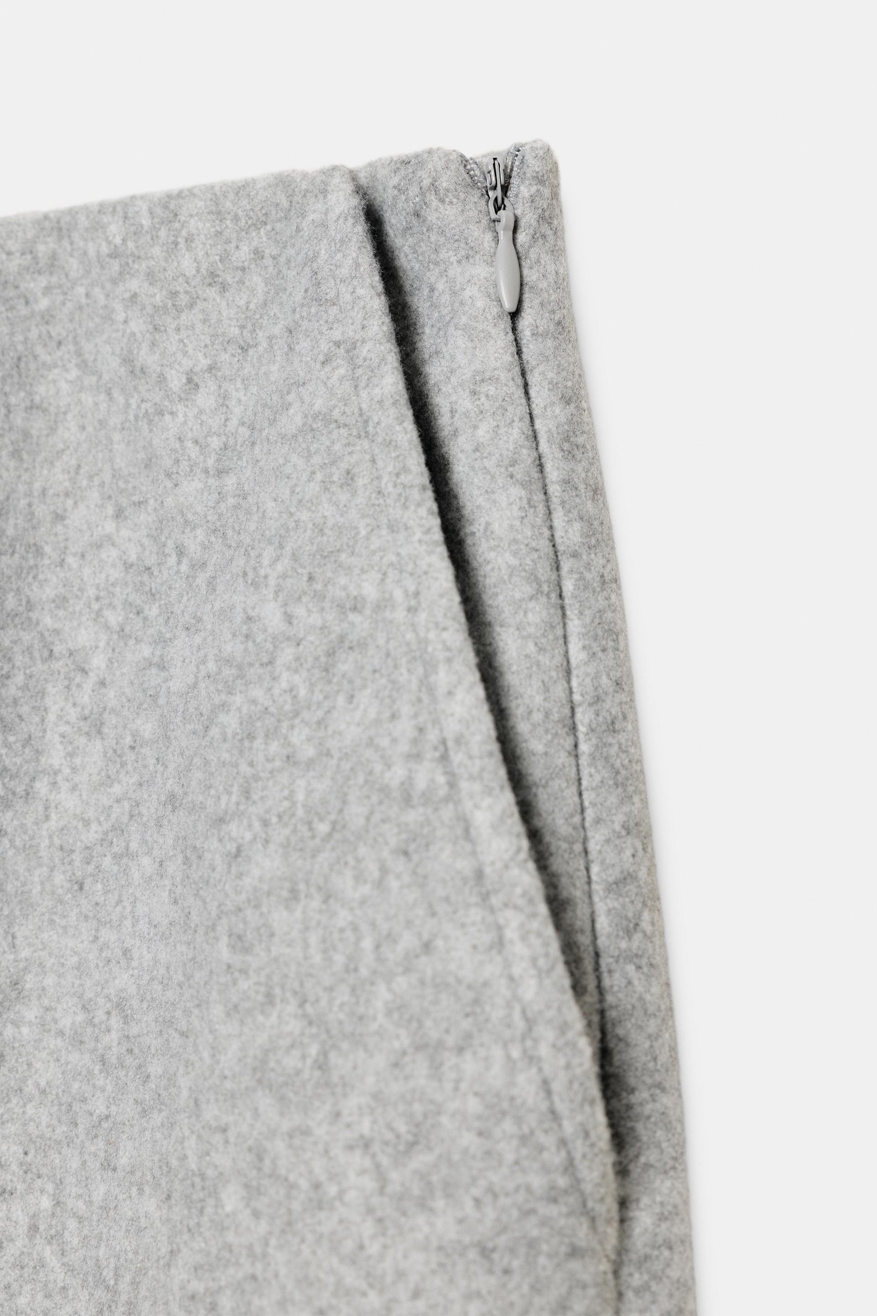 Pleated Soft Trousers