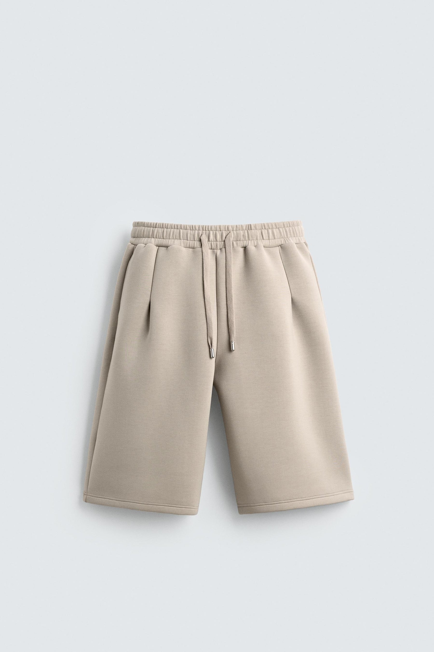 NEOPRENE-EFFECT BERMUDA SHORTS WITH DARTS - Image 5