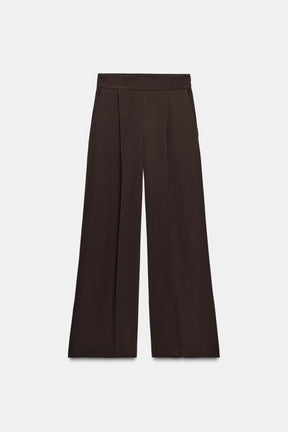 Loose-Fitting Darted Trousers