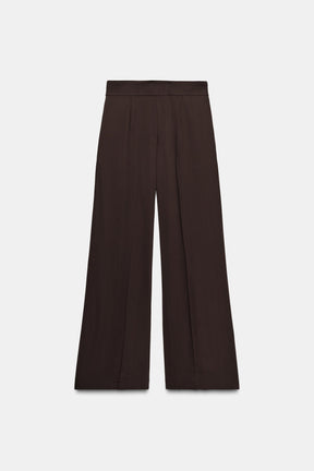Loose-Fitting Darted Trousers