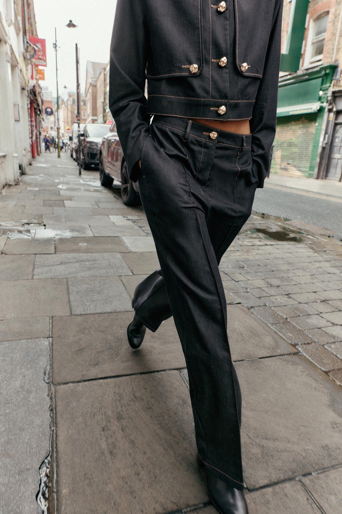 Straight Trousers with Dart