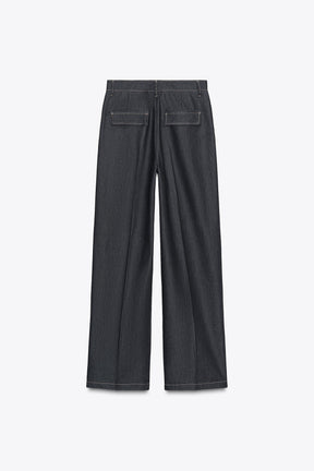 Straight Trousers with Dart
