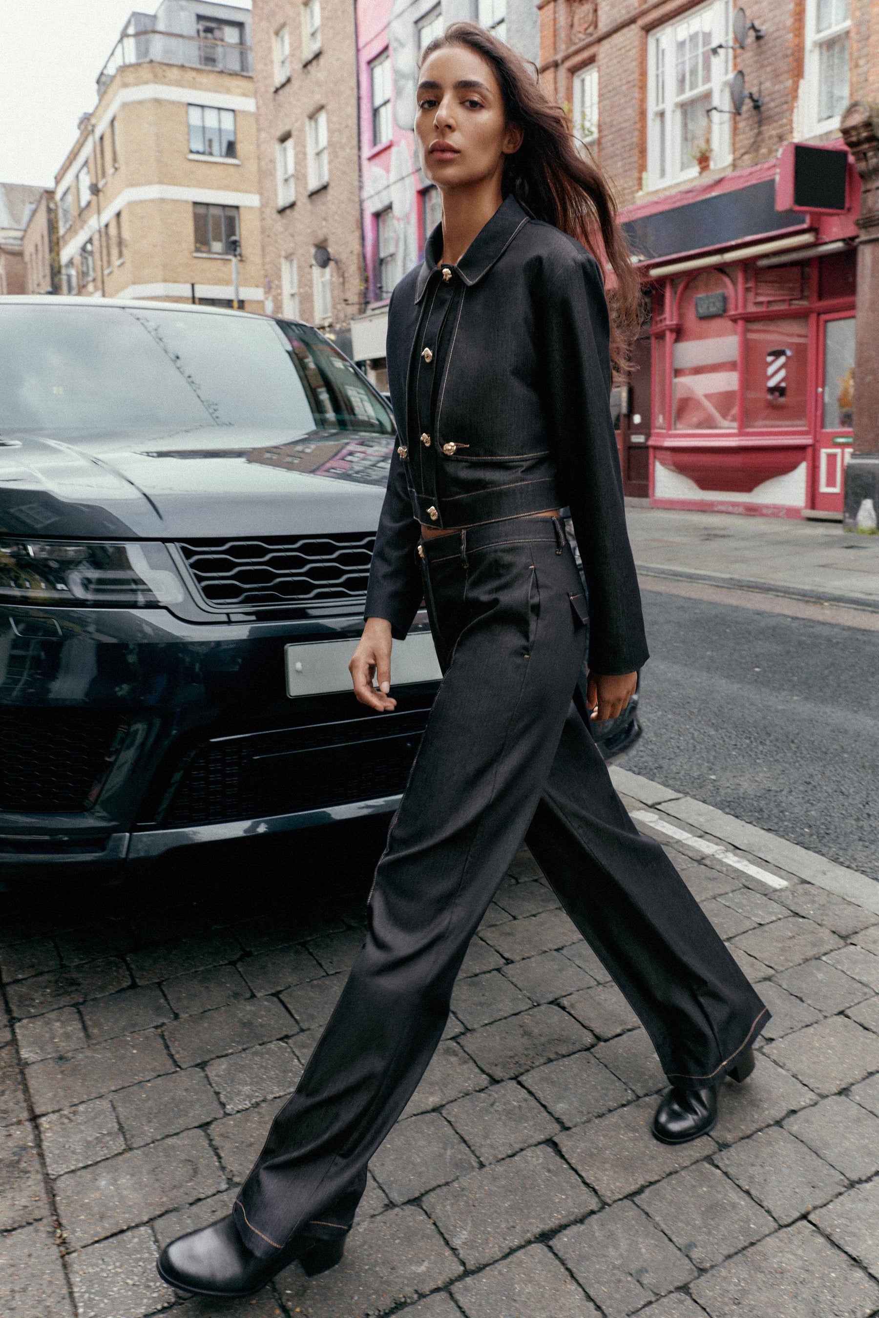 CROPPED CONTRAST JACKET