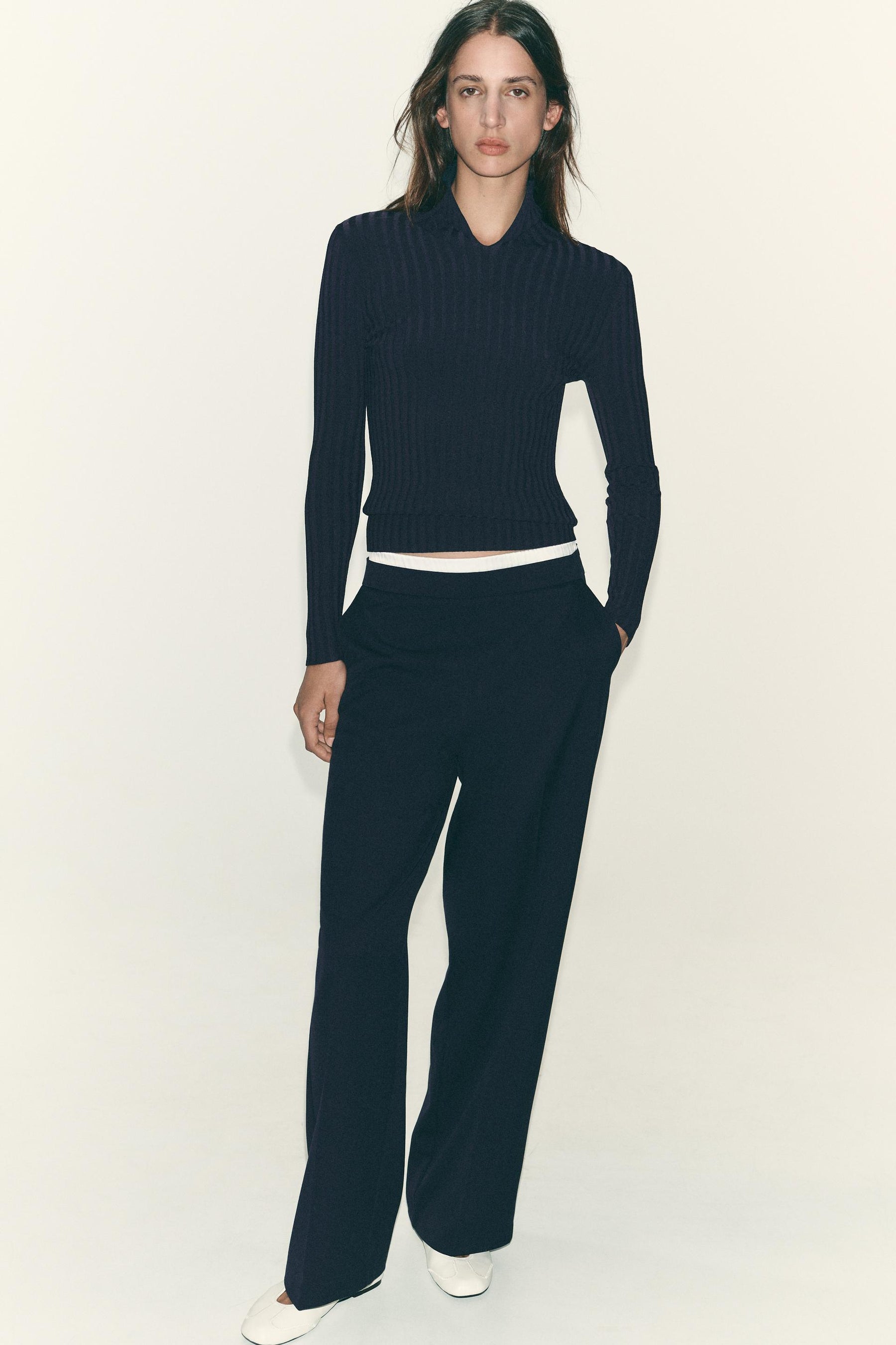Straight-leg trousers with waist