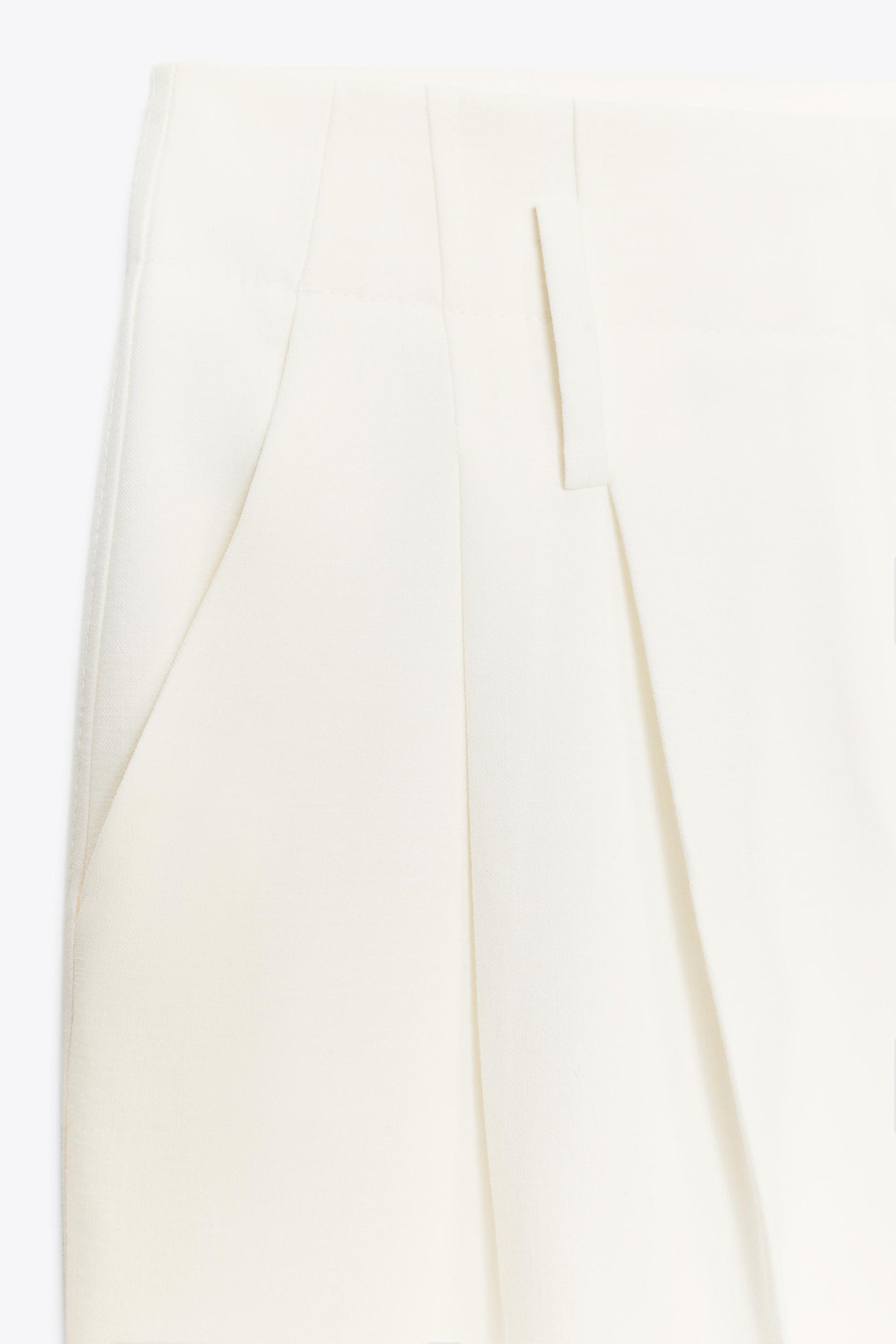 WIDE-LEG TROUSER WITH DARTS