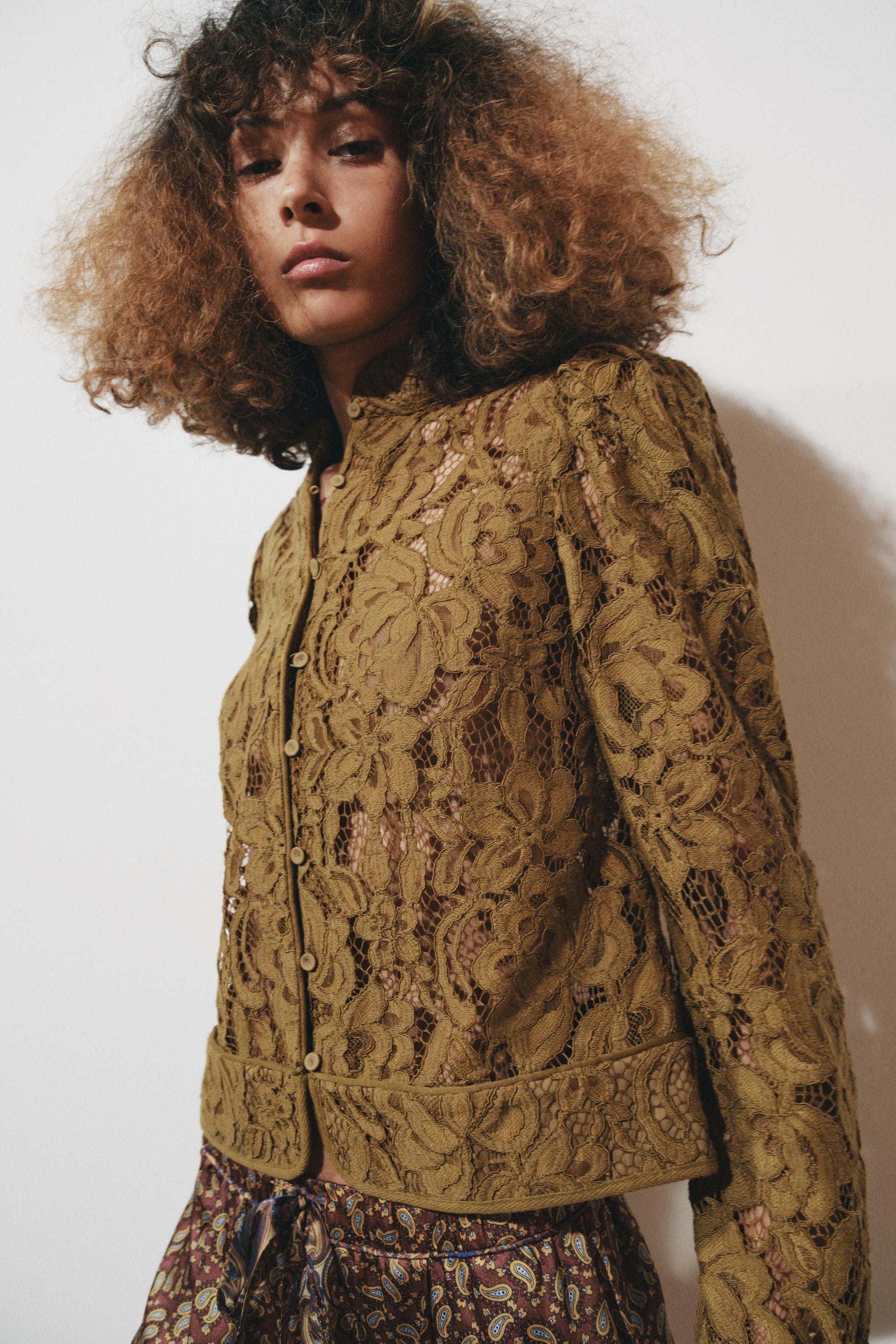 Lace Jacket with Puff