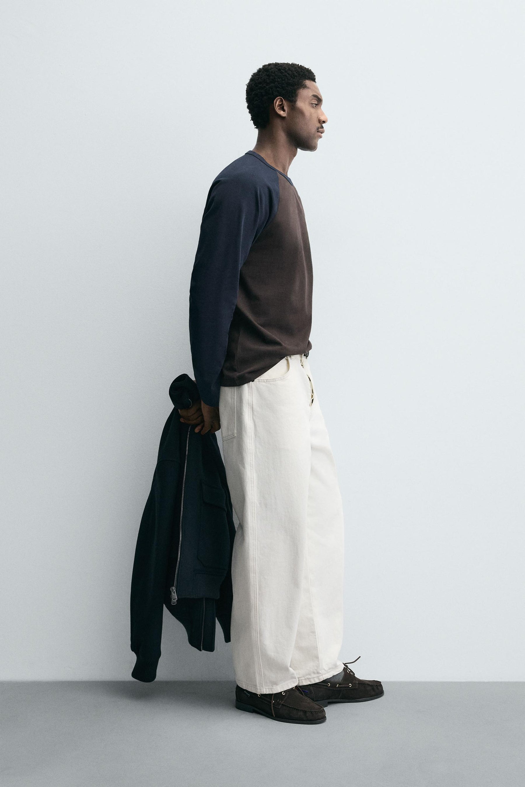 COLOUR BLOCK RAGLAN SLEEVE T-SHIRT - Image 4