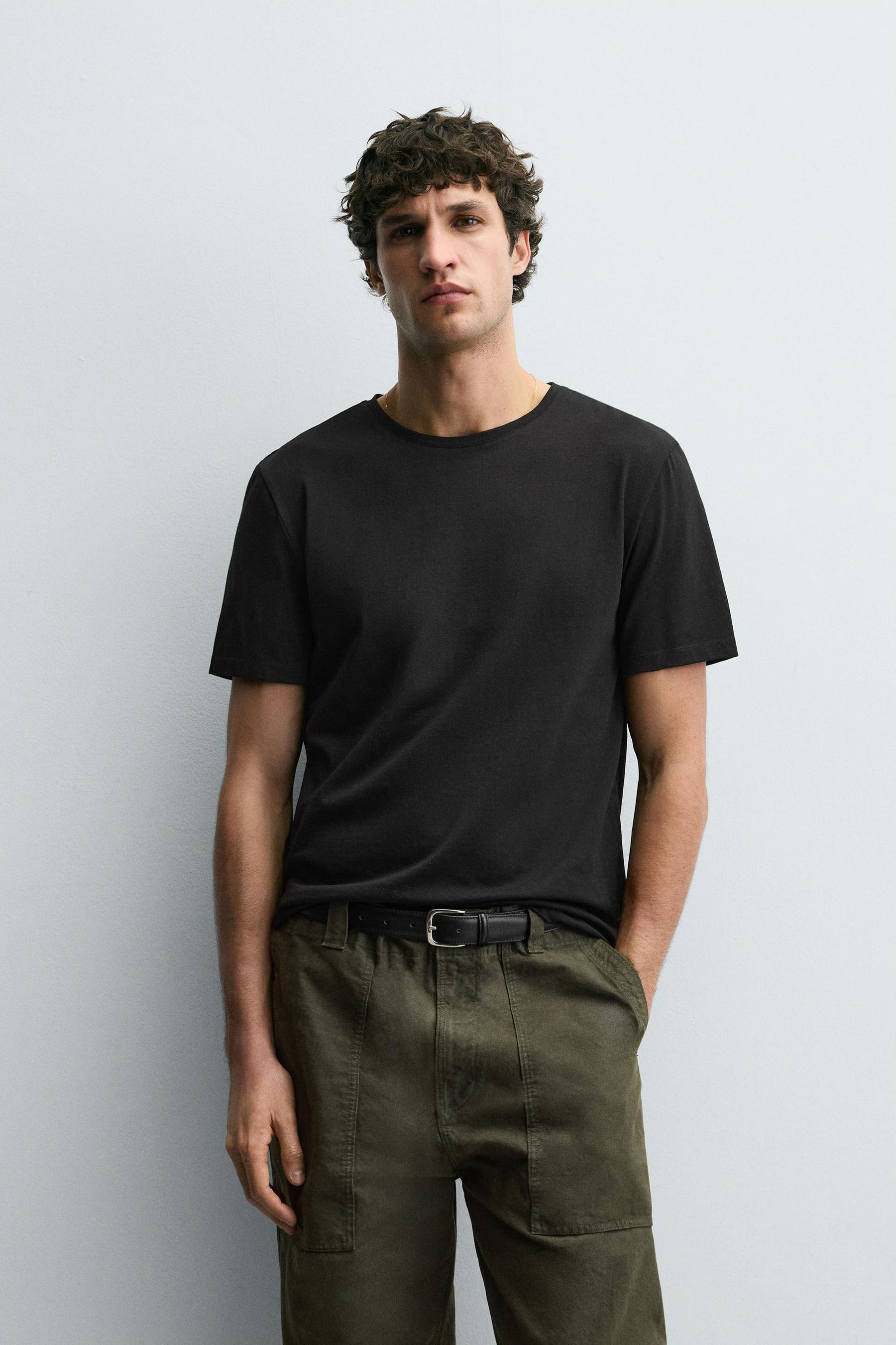 BASIC SLIM FIT T-SHIRT - Image 2