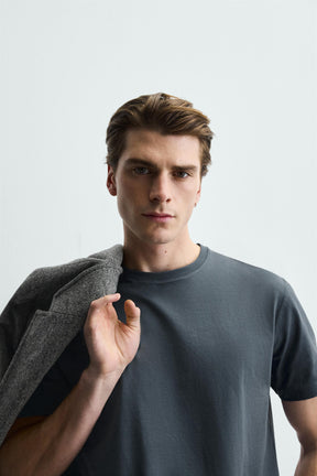 BASIC MEDIUM WEIGHT T-SHIRT - Image 5