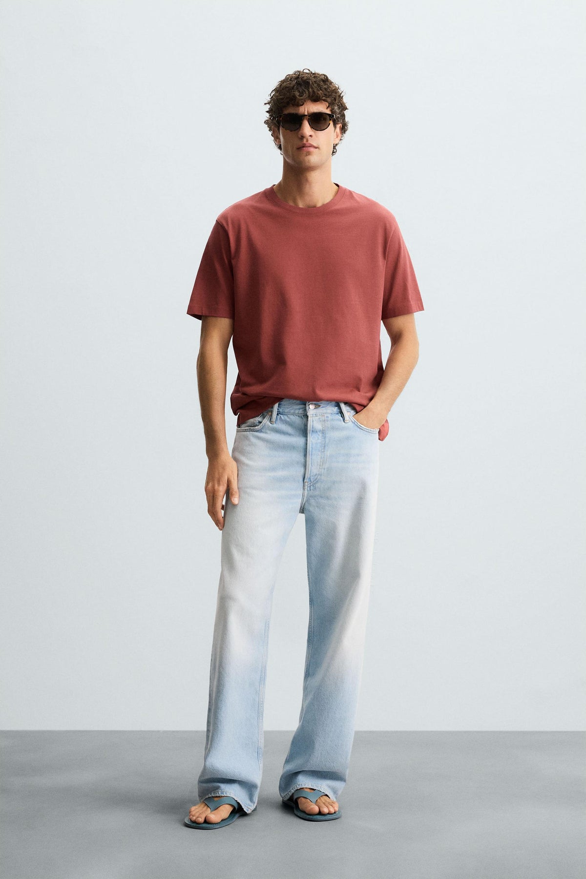 BASIC MEDIUM WEIGHT T-SHIRT - Image 1