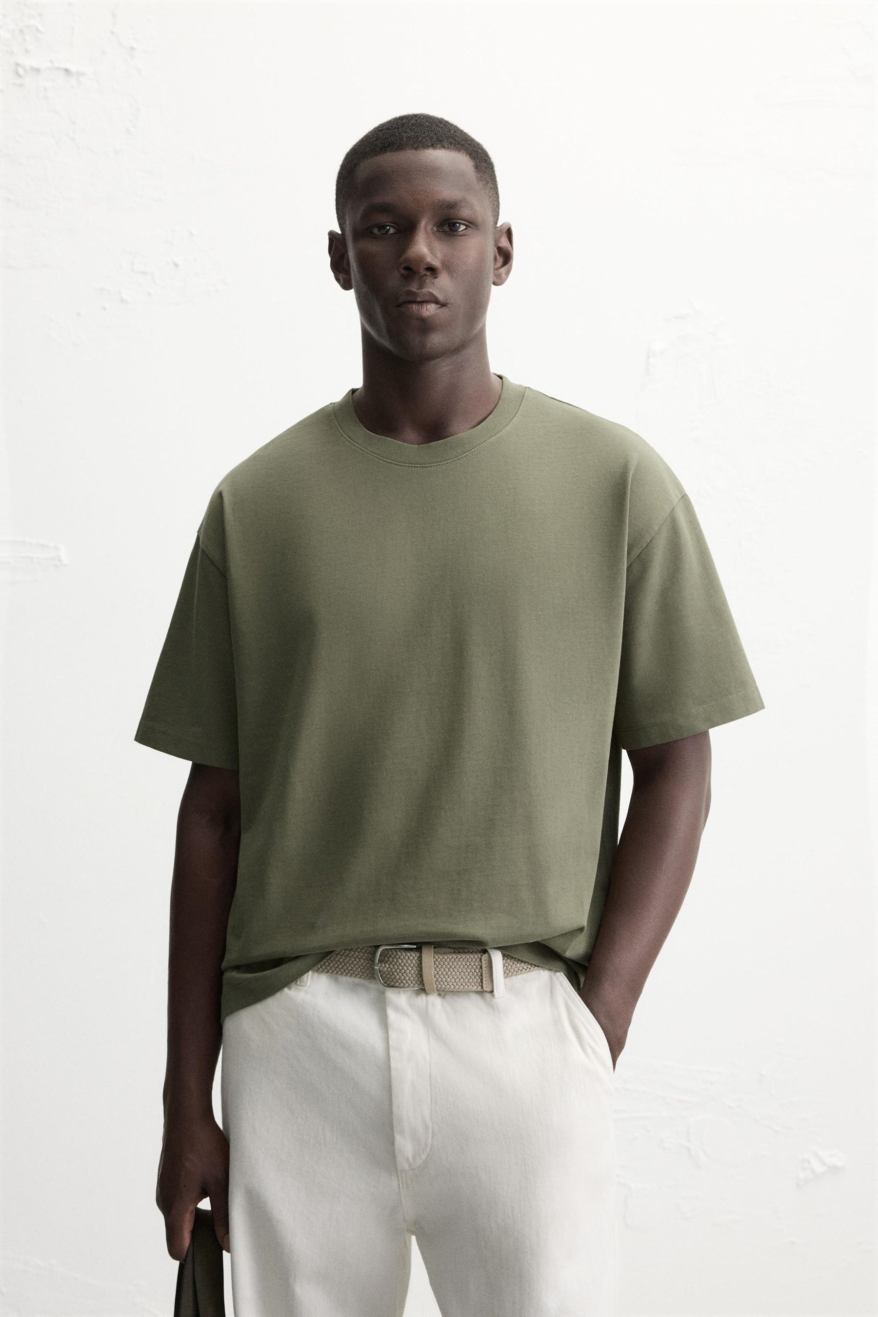 HEAVYWEIGHT REGULAR FIT BASIC T-SHIRT - Image 2