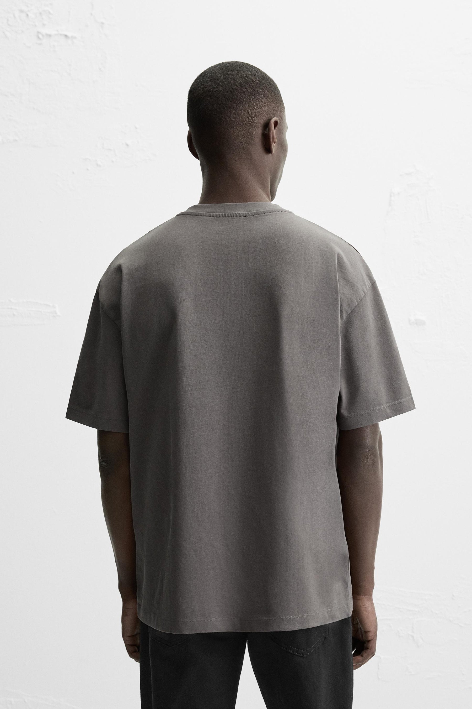 HEAVYWEIGHT REGULAR FIT BASIC T-SHIRT - Image 3