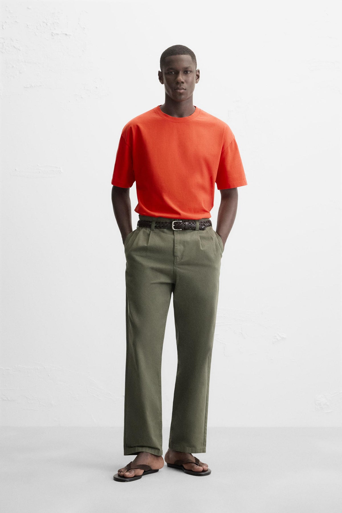 HEAVYWEIGHT REGULAR FIT BASIC T-SHIRT - Image 1