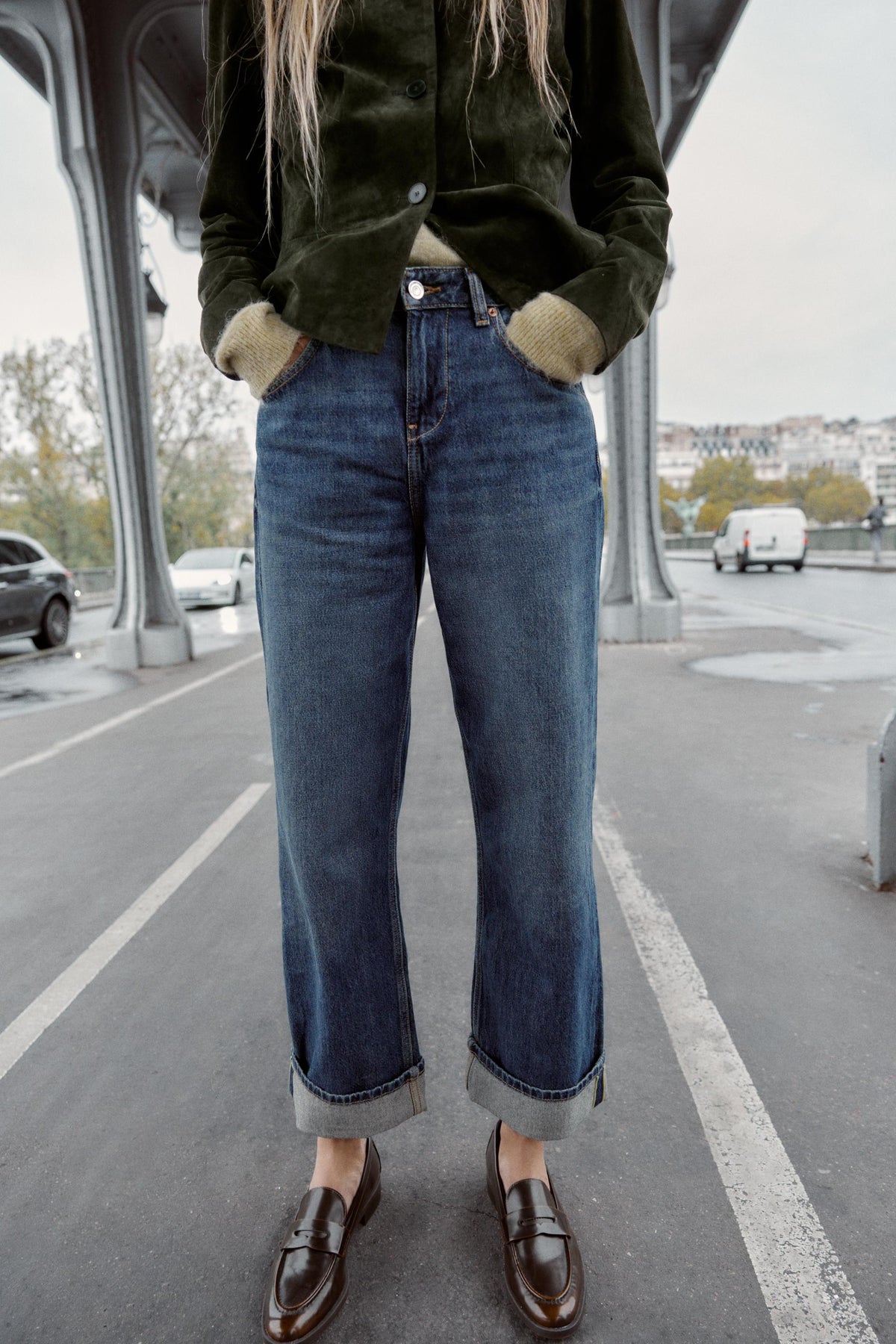 Wide-Leg Cropped Jeans