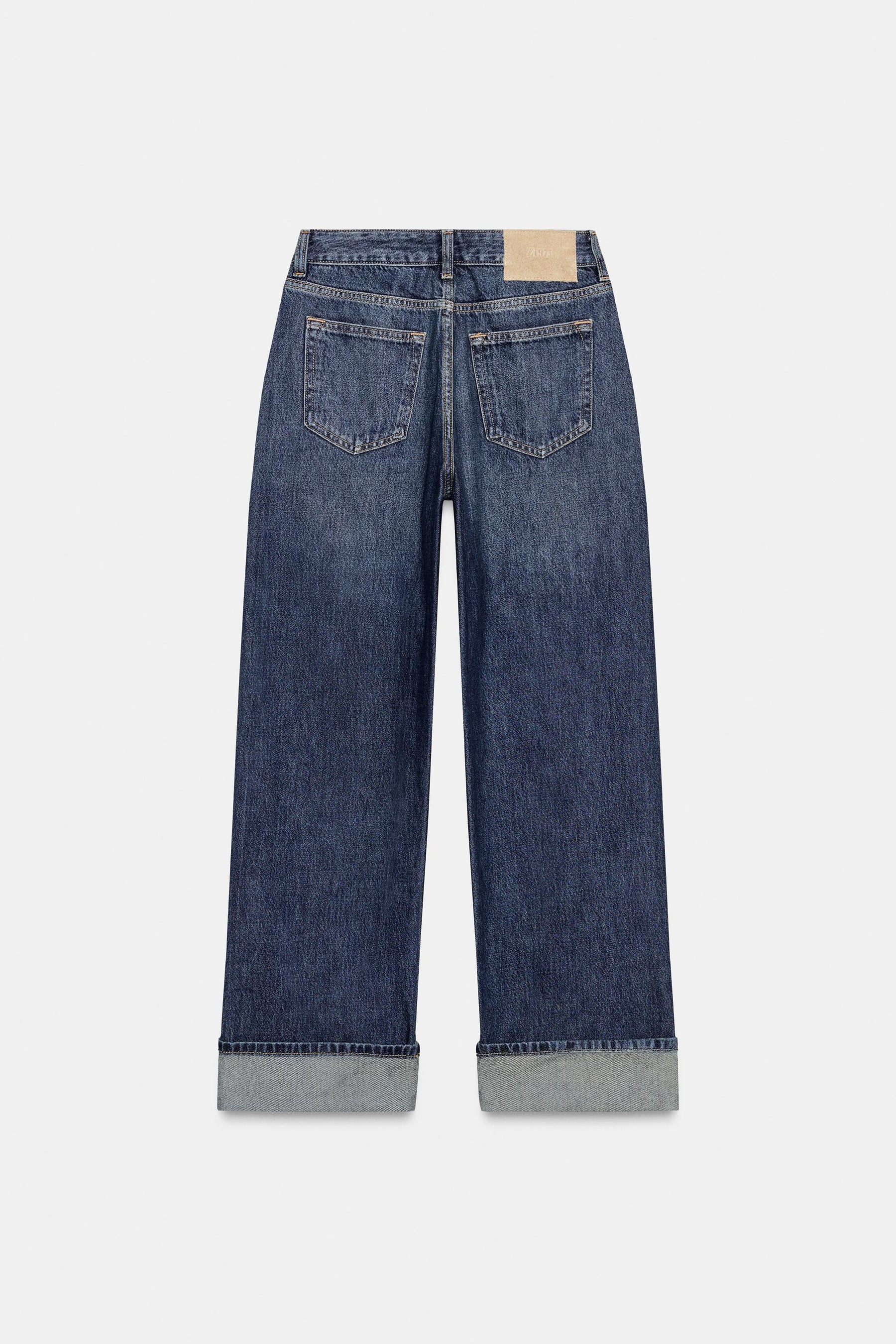 Wide-Leg Cropped Jeans