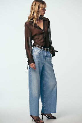 CROPPED HIGH-WAIST JEANS