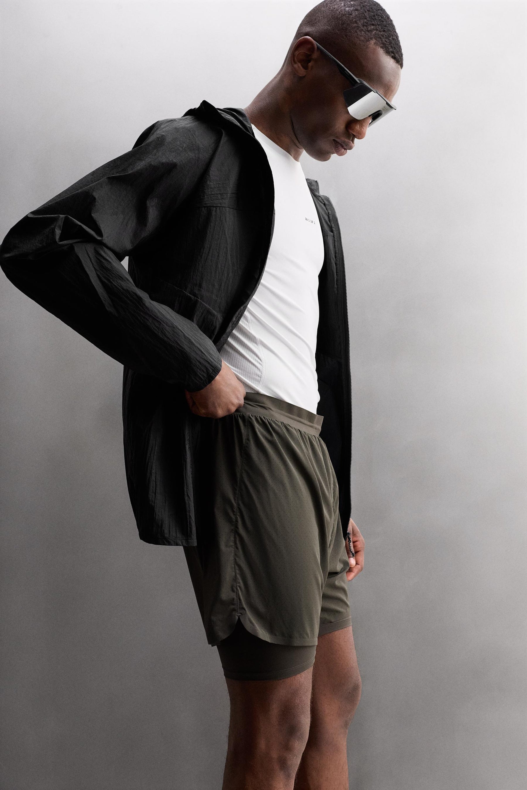 2-IN-1 TRAINING SHORTS - Image 5