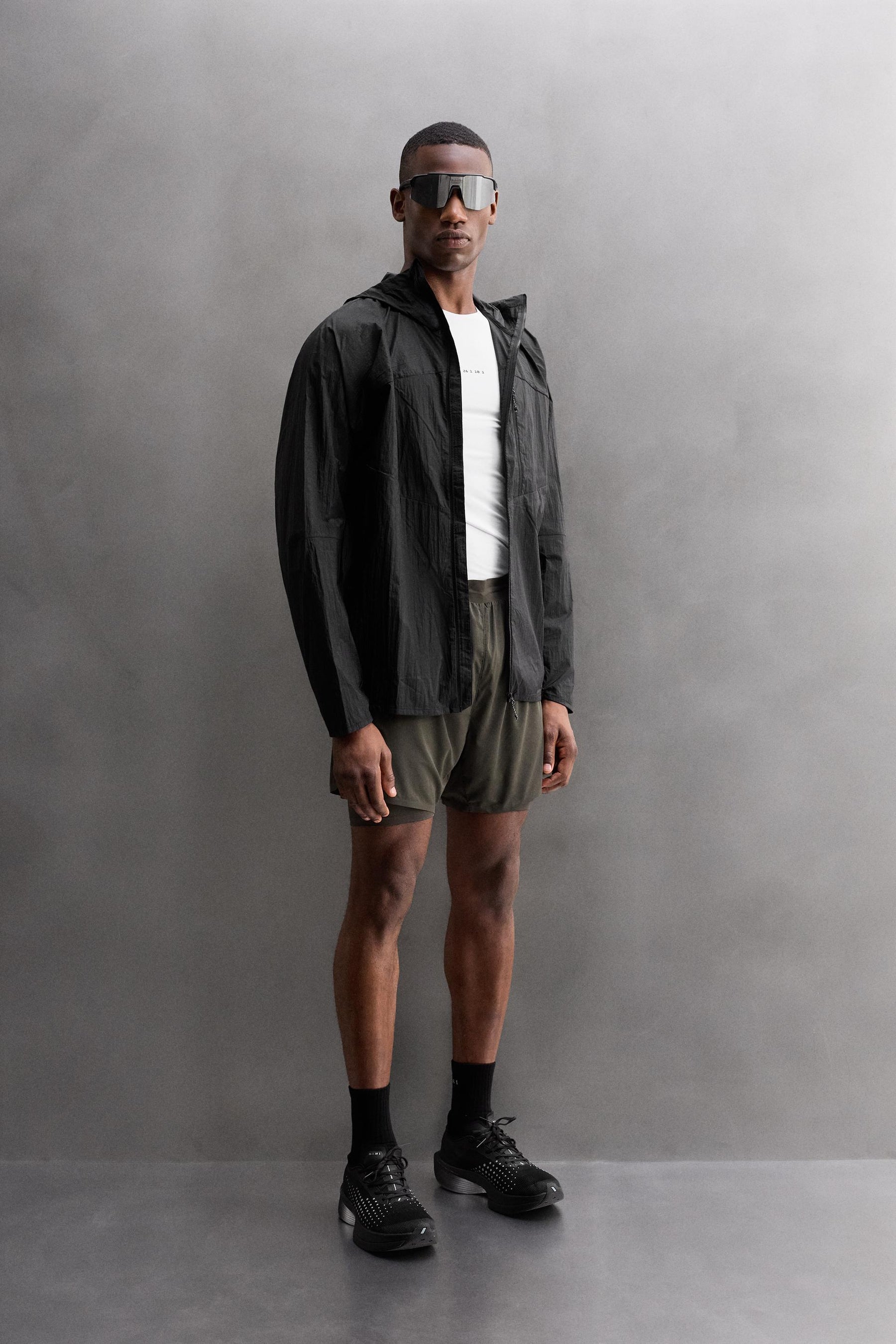 2-IN-1 TRAINING SHORTS - Image 1