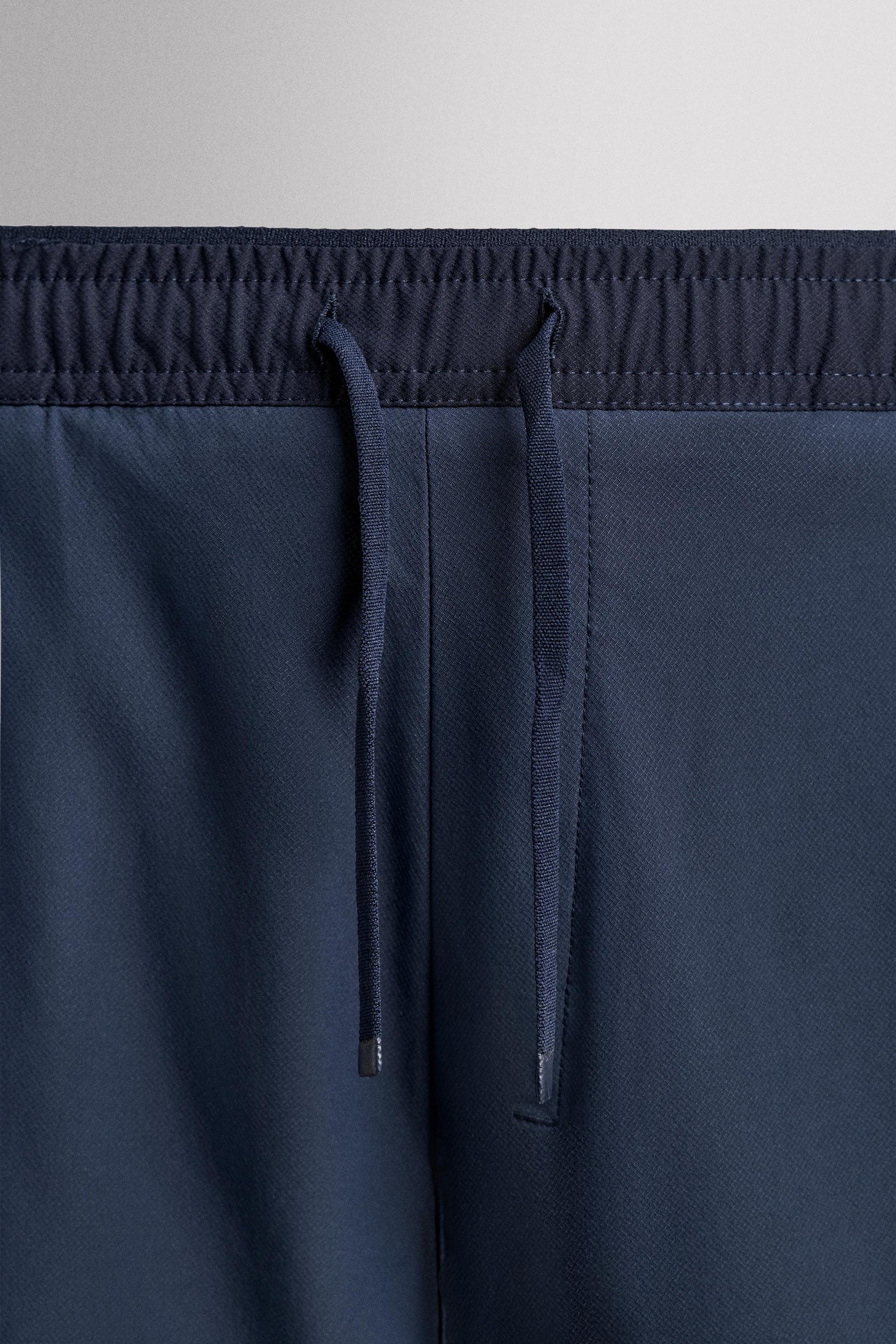 2-IN-1 TRAINING SHORTS - Image 8