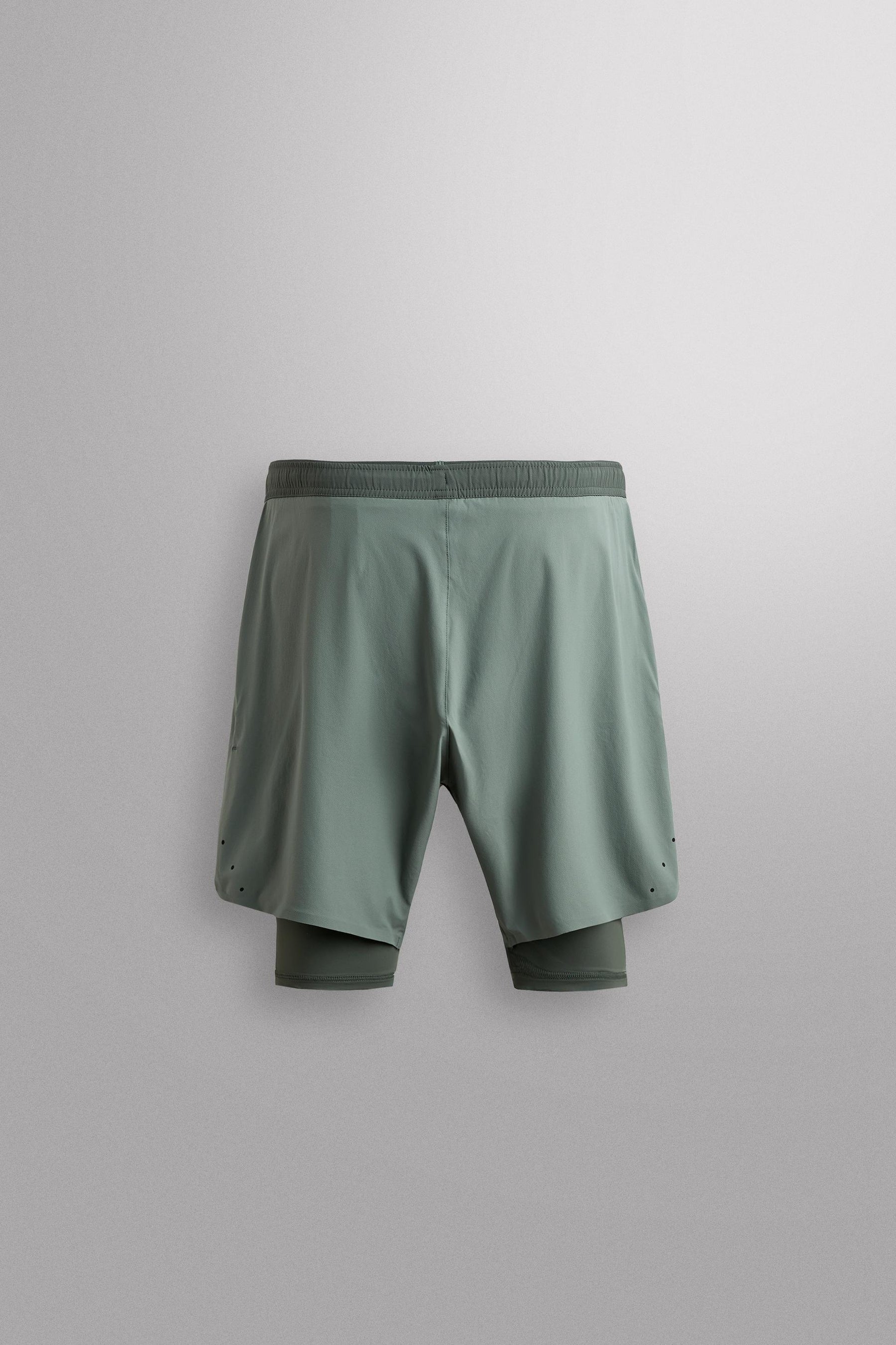 2-IN-1 TRAINING SHORTS - Image 7