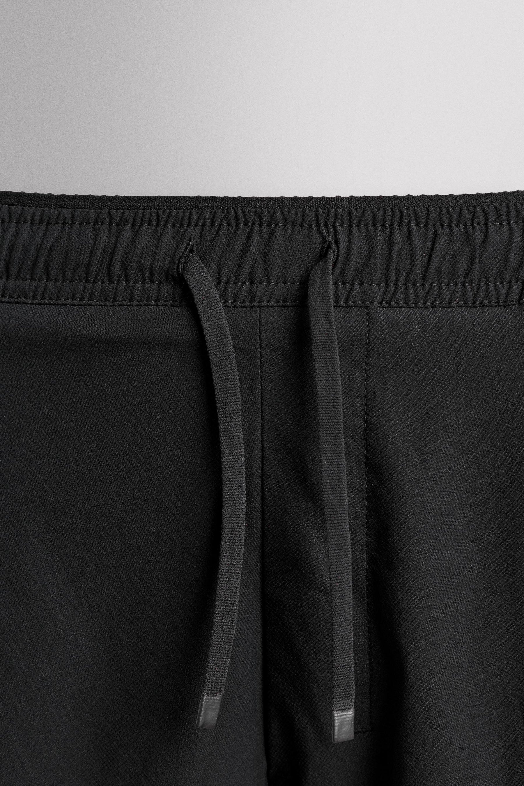 2-IN-1 TRAINING SHORTS - Image 8