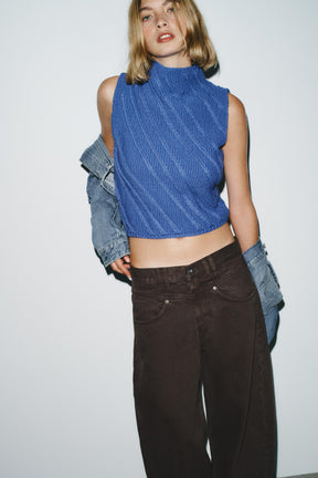 TEXTURED KNIT WAISTCOAT - Image 3