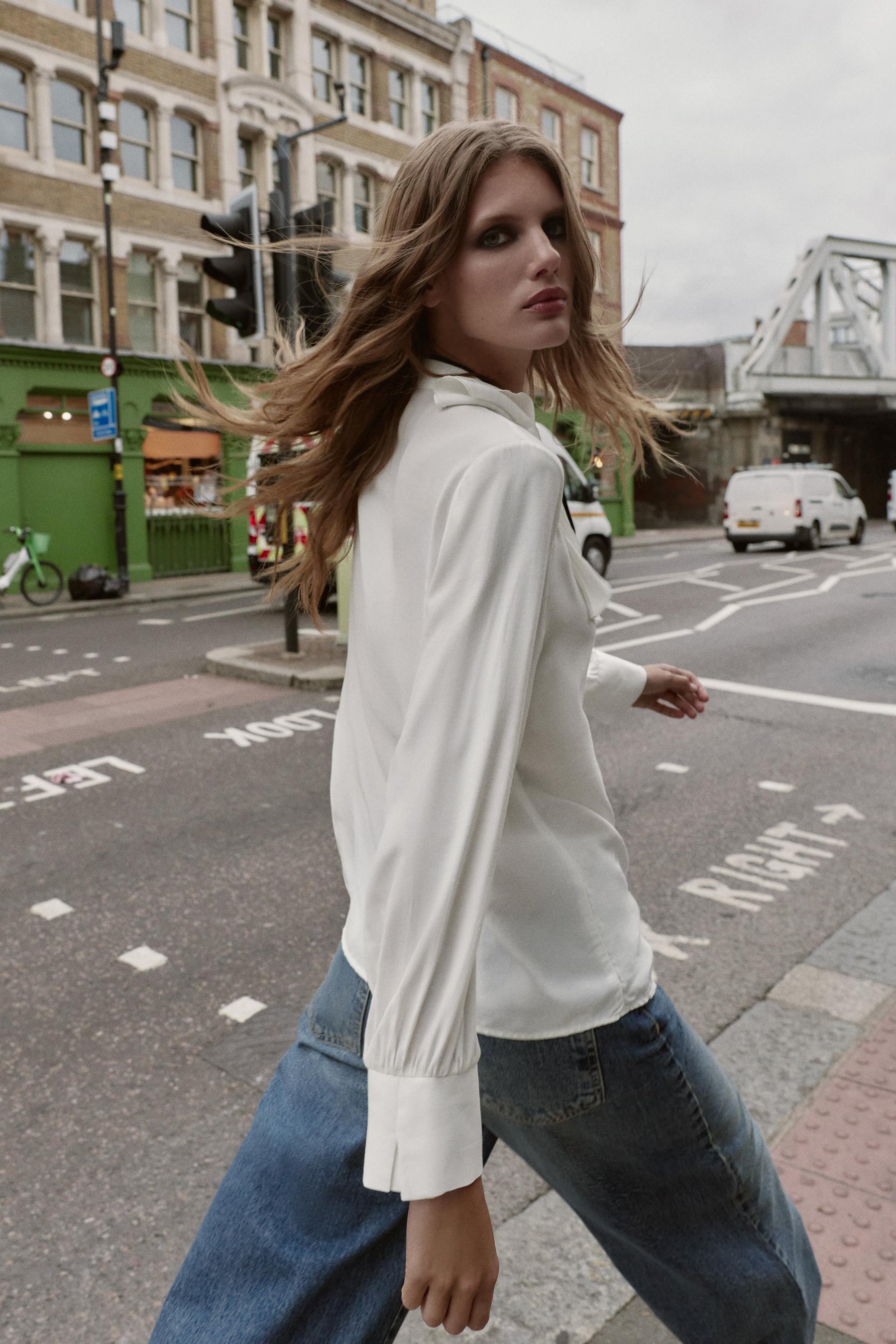 Ruffled Contrast Bow Blouse