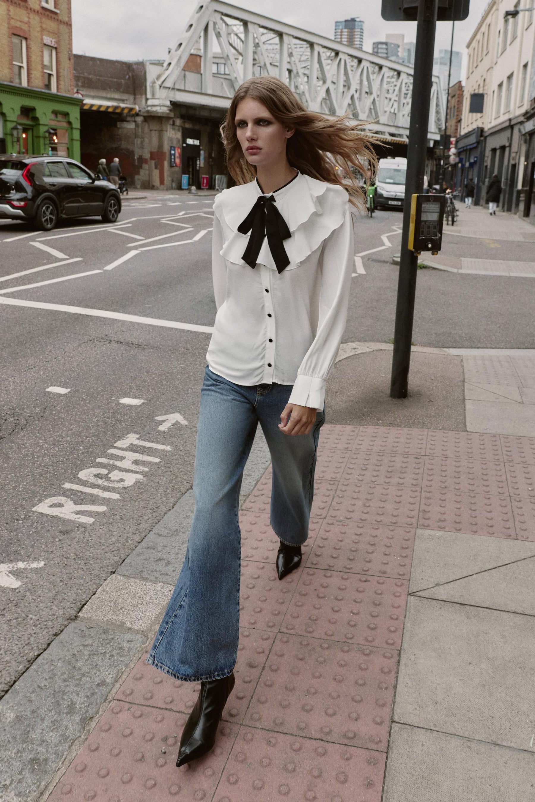 Ruffled Contrast Bow Blouse