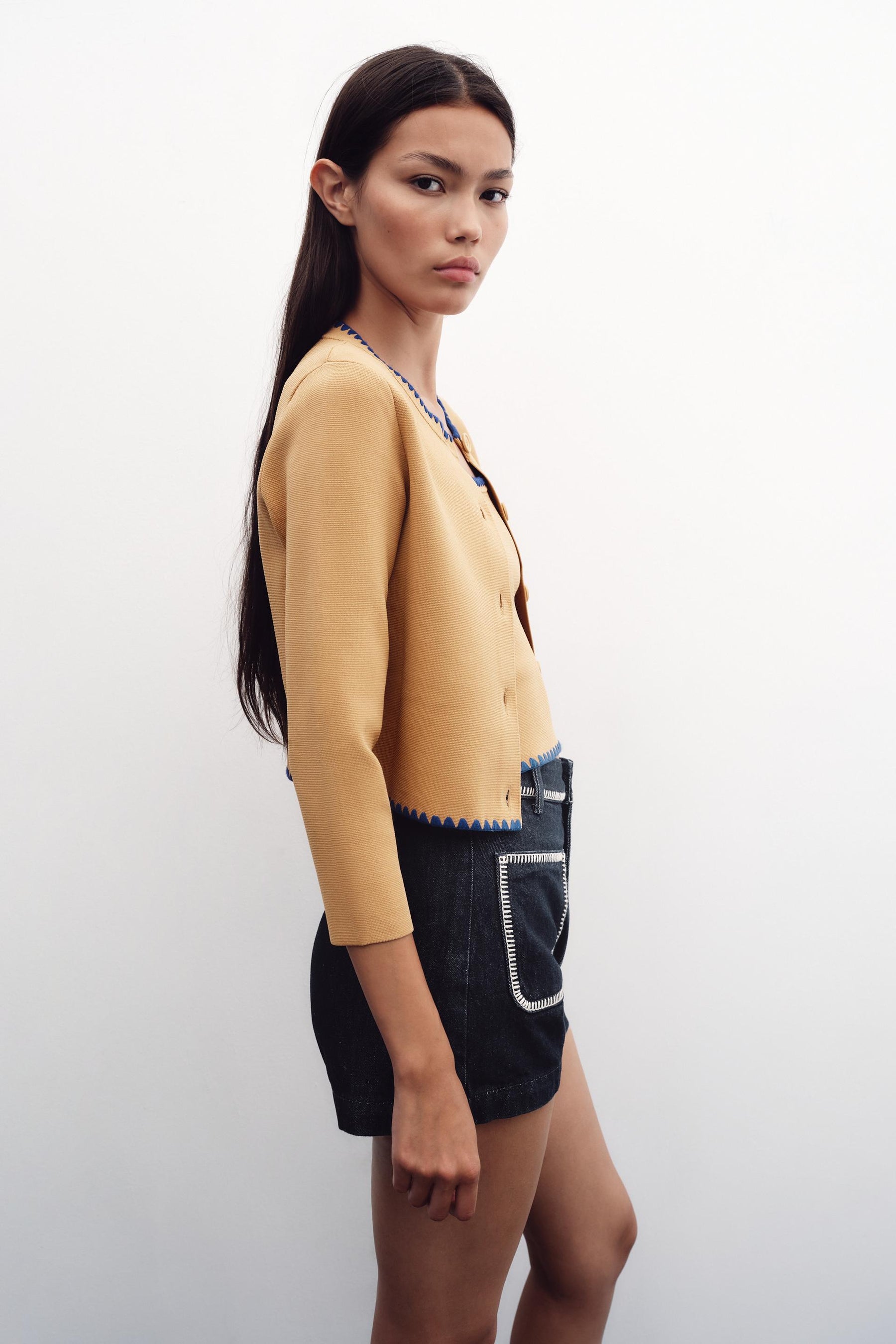 CARDIGAN WITH CONTRAST EMBROIDERY - Image 6