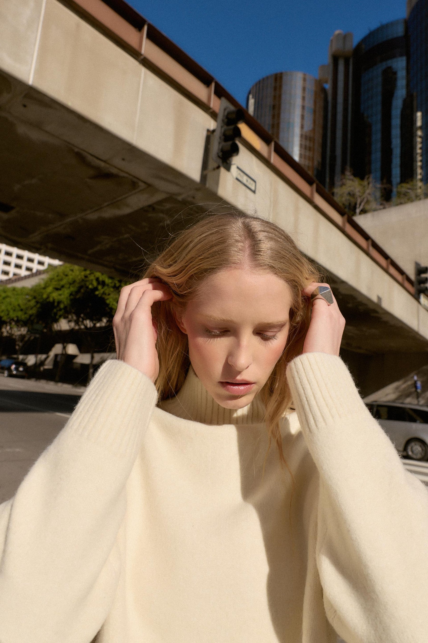 KNIT HIGH NECK JUMPER