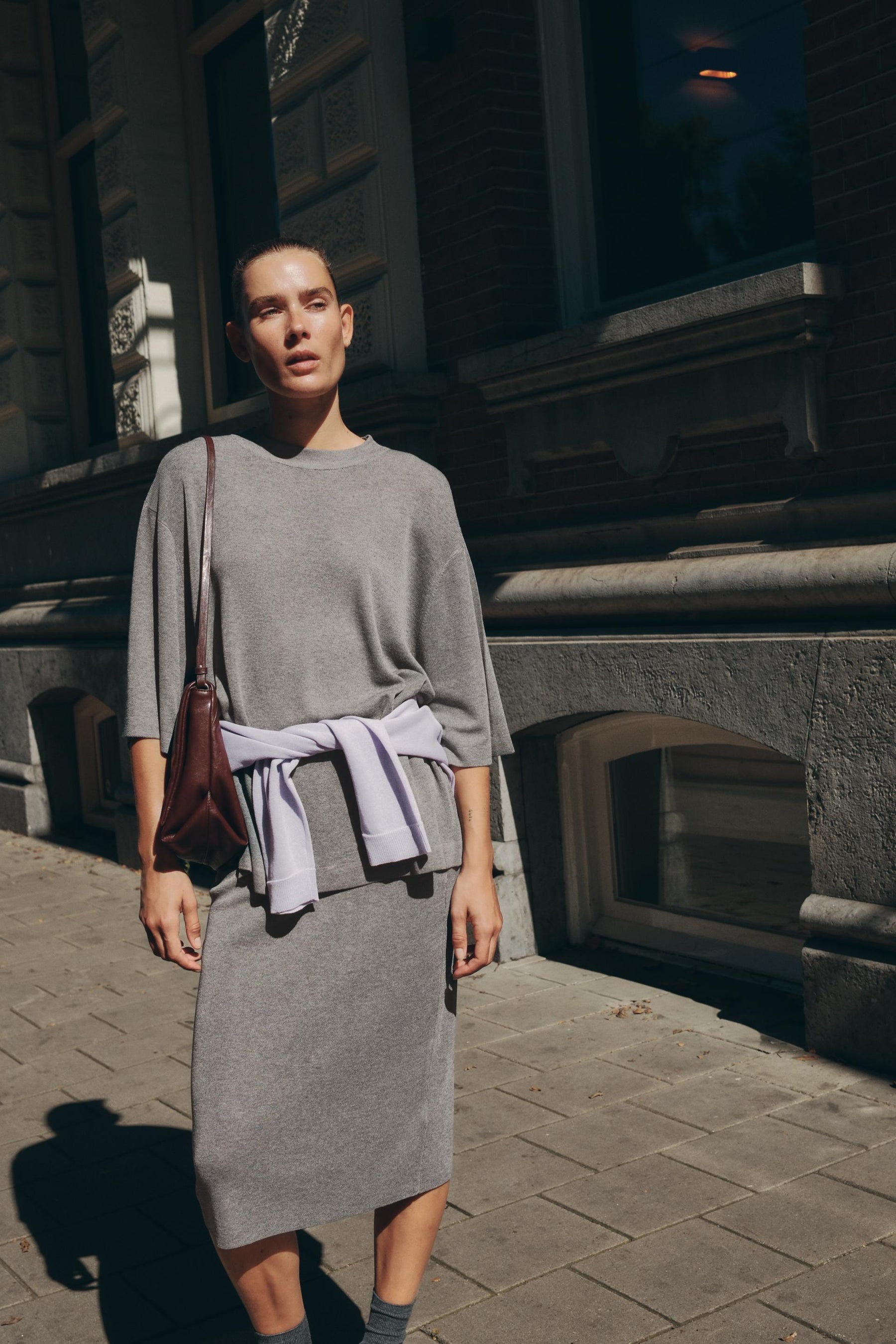 OVERSIZED KNIT SHORT SLEEVE JUMPER - Image 3