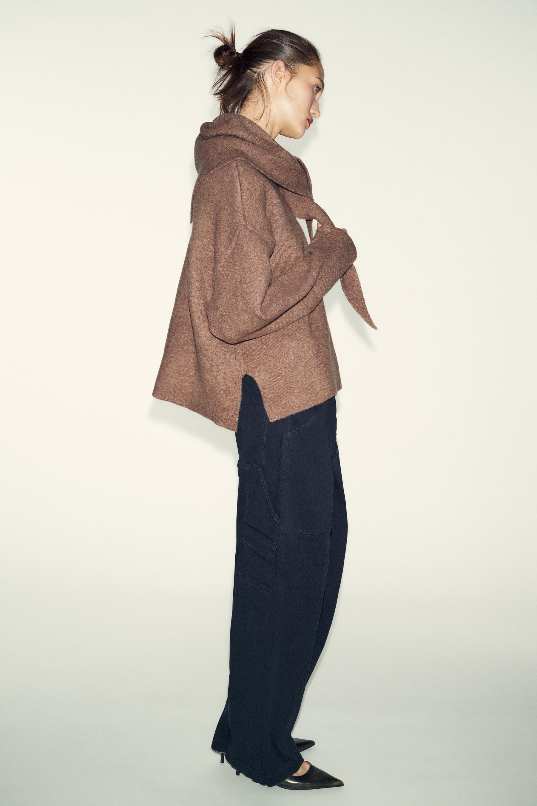 KNIT JUMPER WITH SCARF