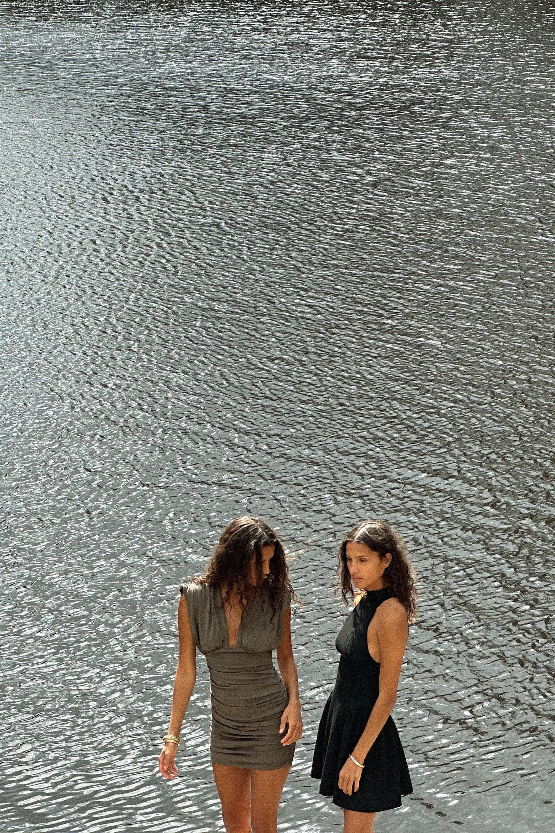 SHORT DRESS WITH SHOULDER PADS - Image 4