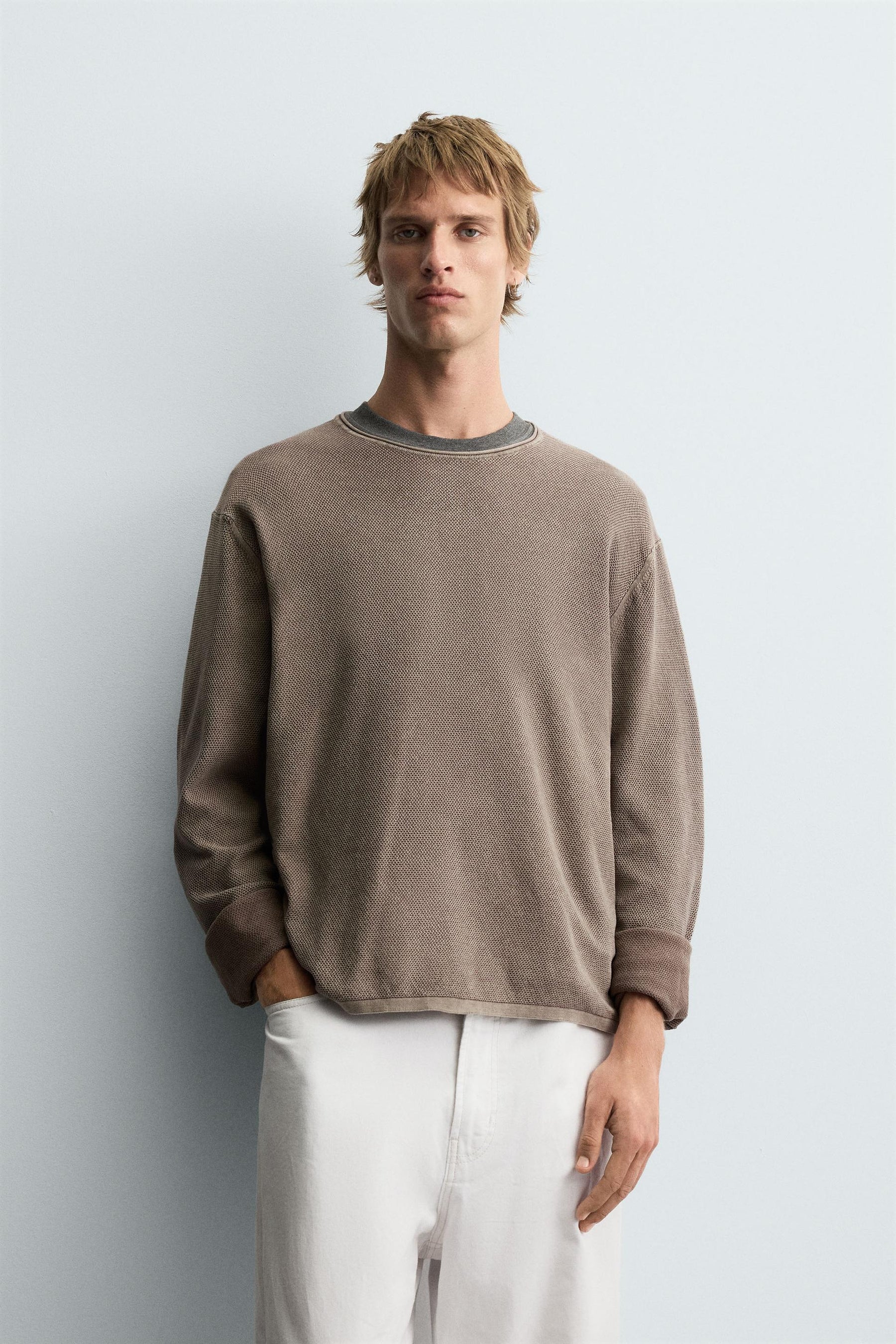 TEXTURED WASHED SWEATER - Image 2