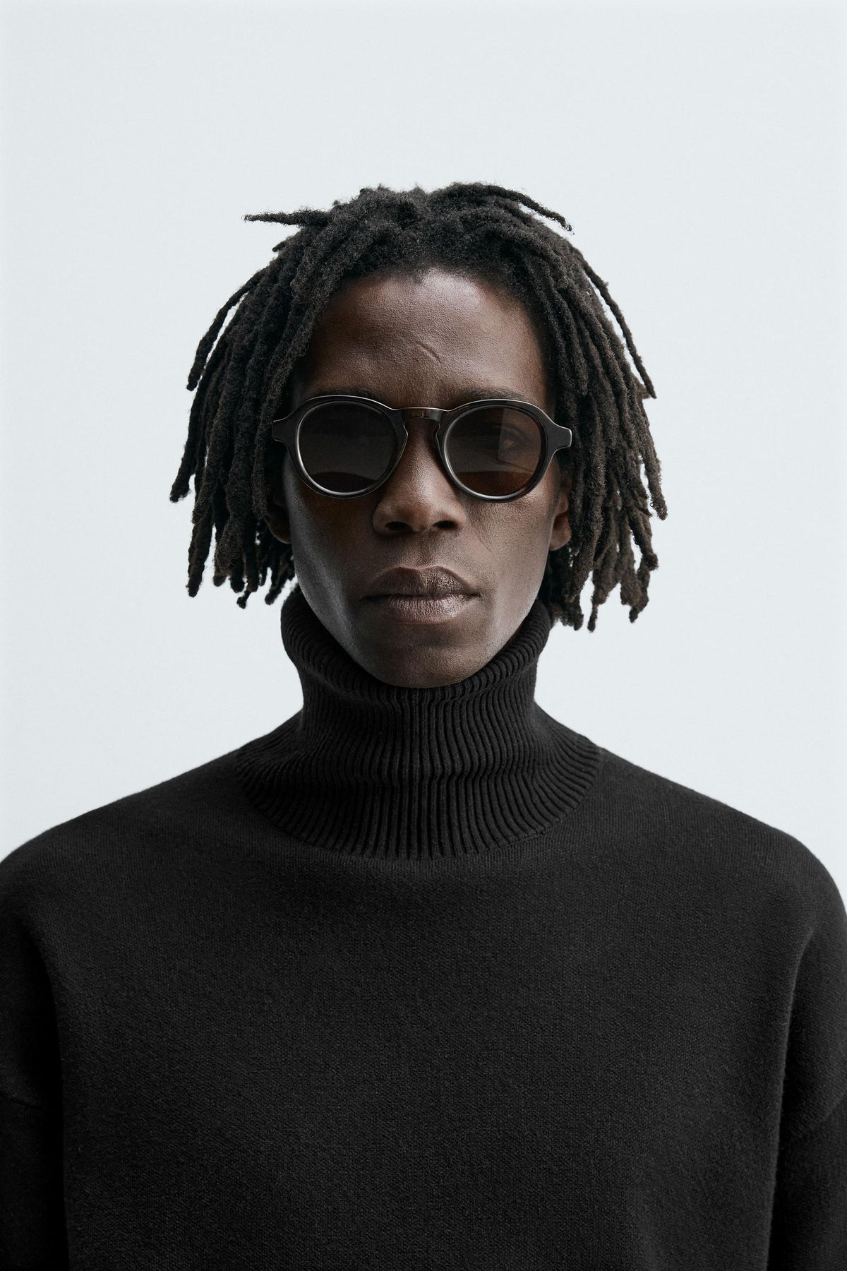 ROUND SUNGLASSES - Image 1