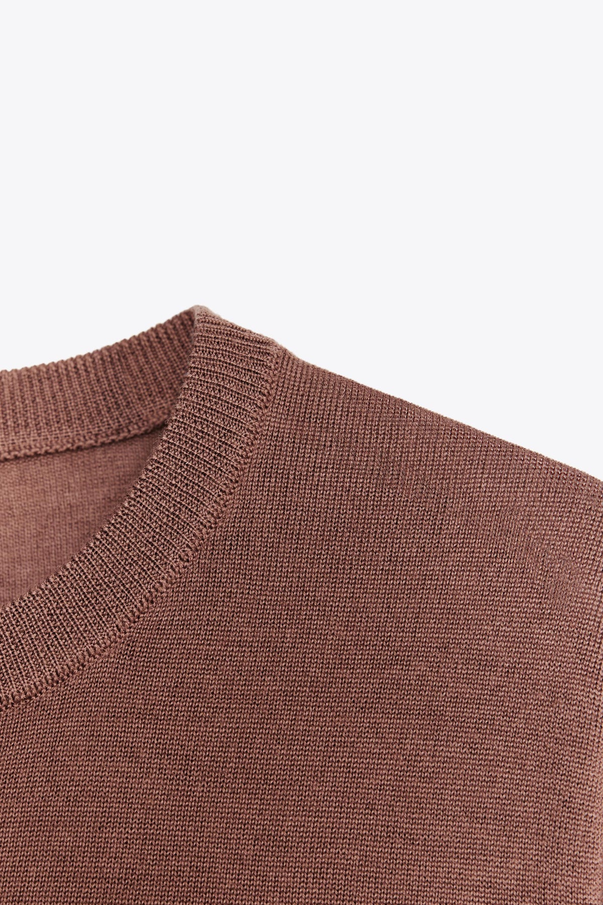 100% WOOL TOP - Image 2