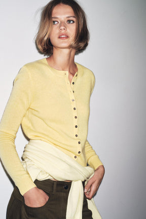 CASHMERE BUTTONED CARDIGAN
