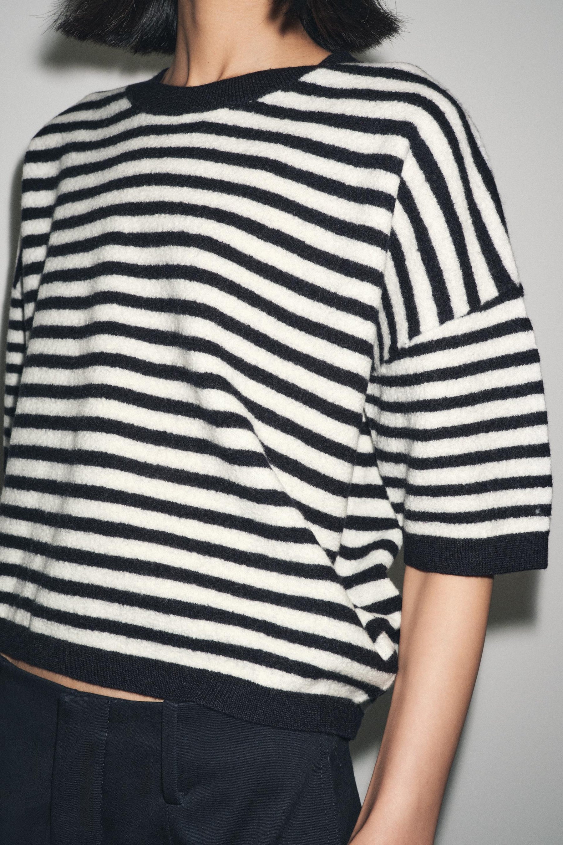 100% WOOL STRIPED JUMPER - Image 6