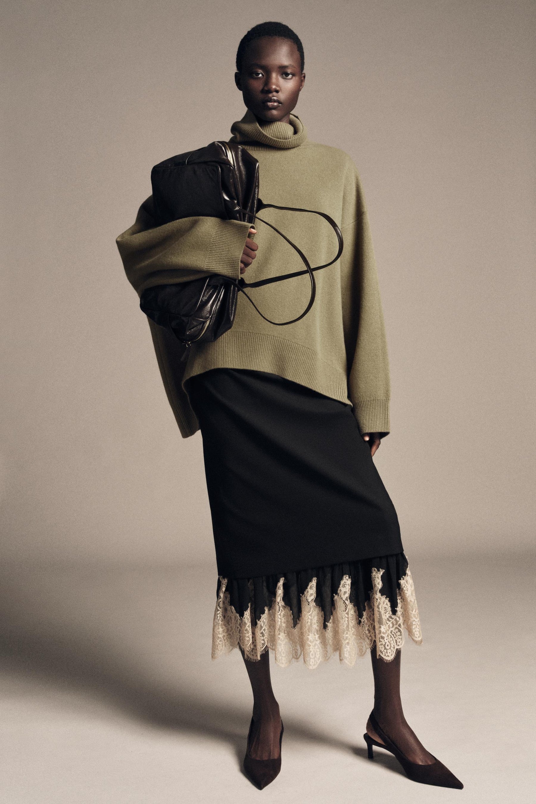 OVERSIZED WOOL JUMPER