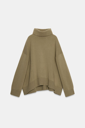 OVERSIZED WOOL JUMPER