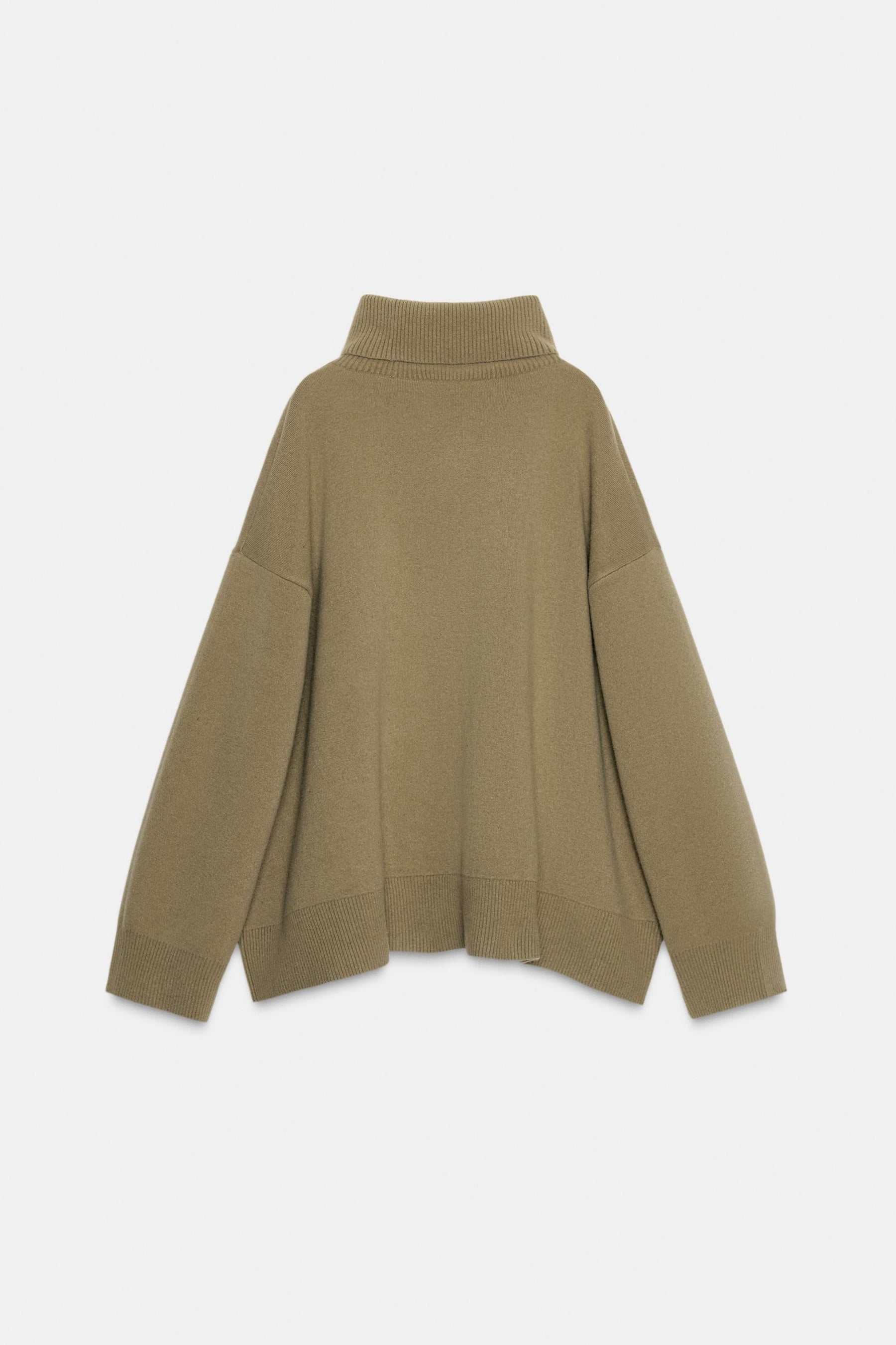 OVERSIZED WOOL JUMPER