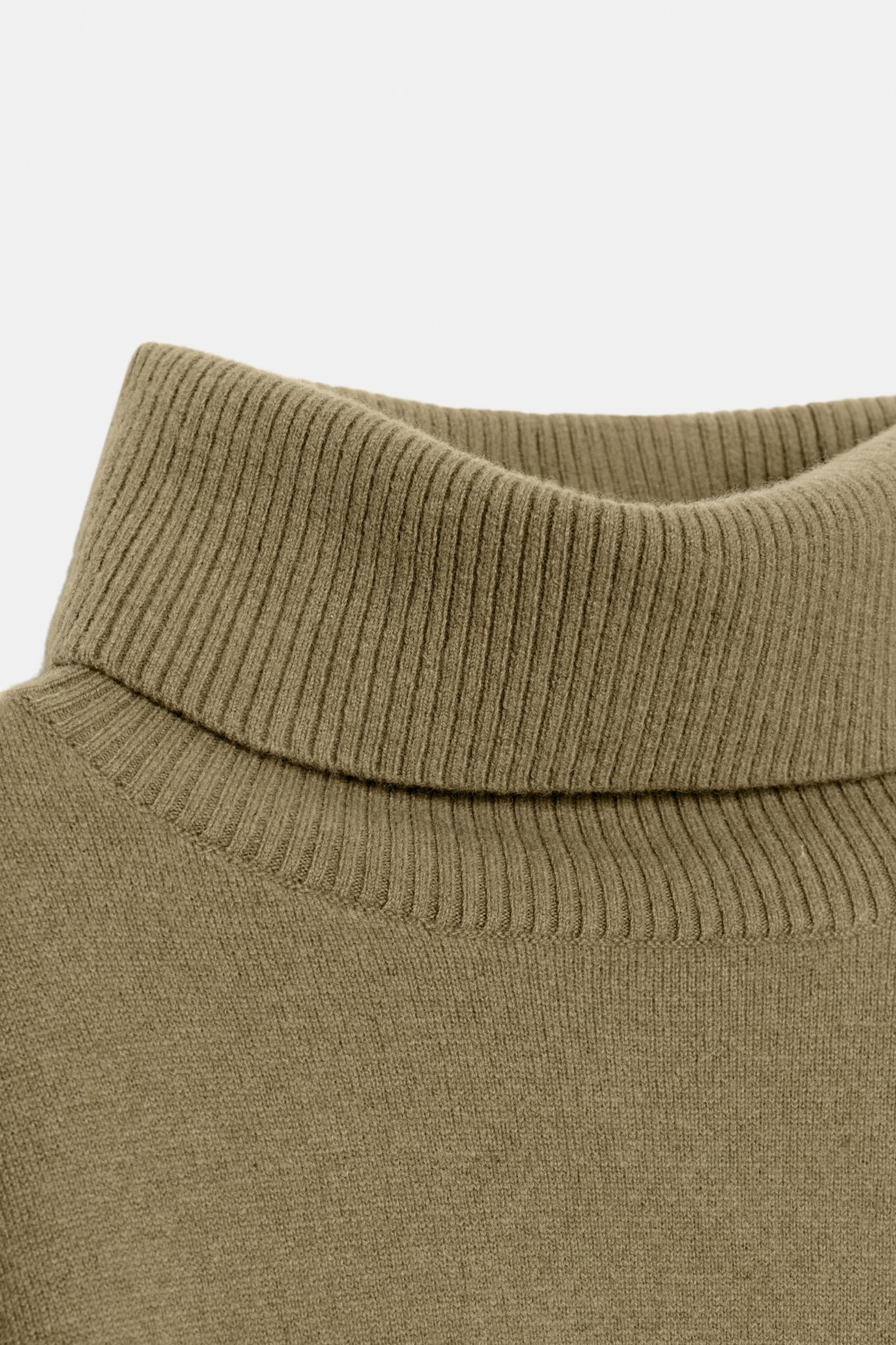 OVERSIZED WOOL JUMPER