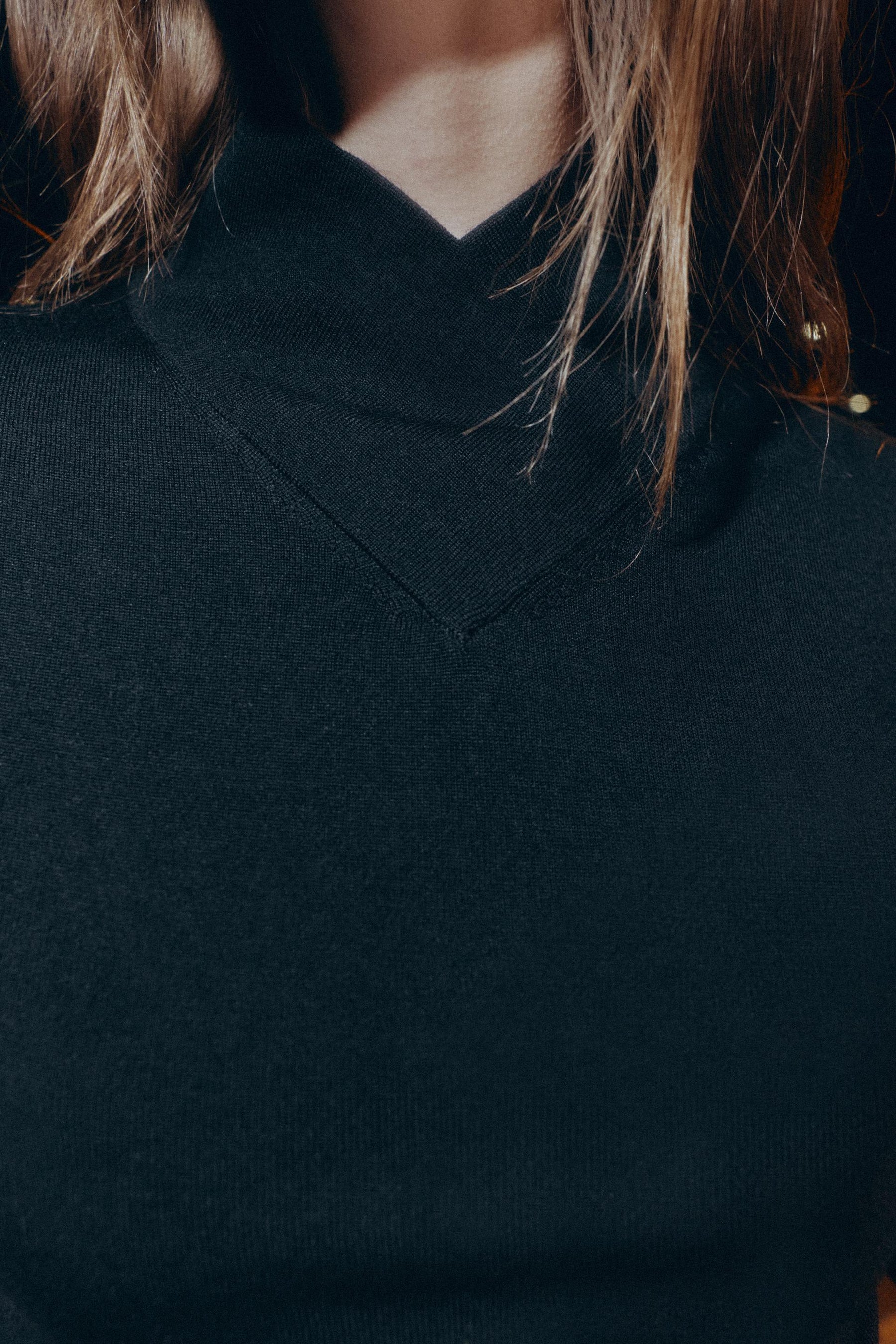 WOOL CROSSOVER JUMPER