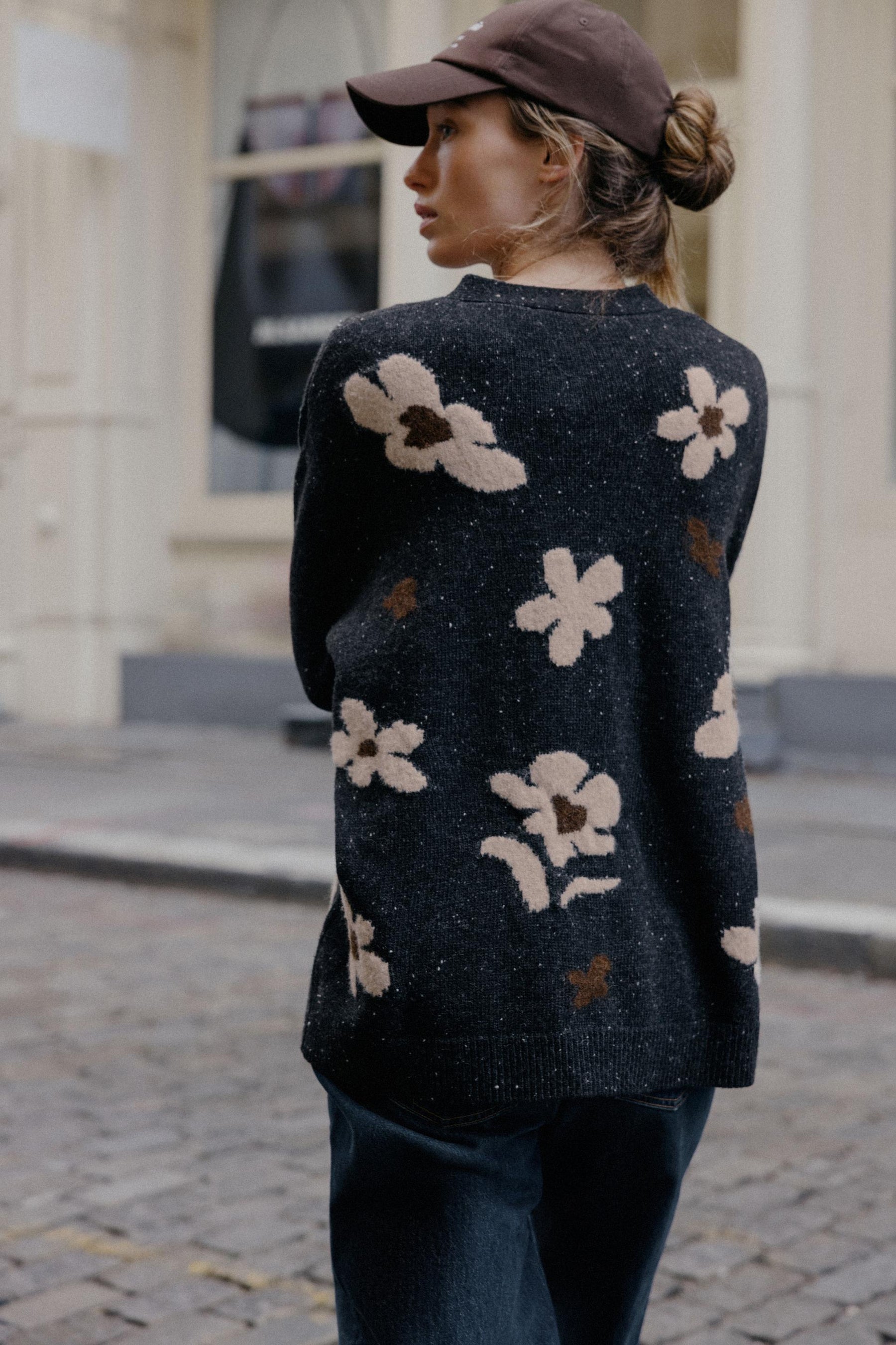 FLORAL JACQUARD CARDIGAN