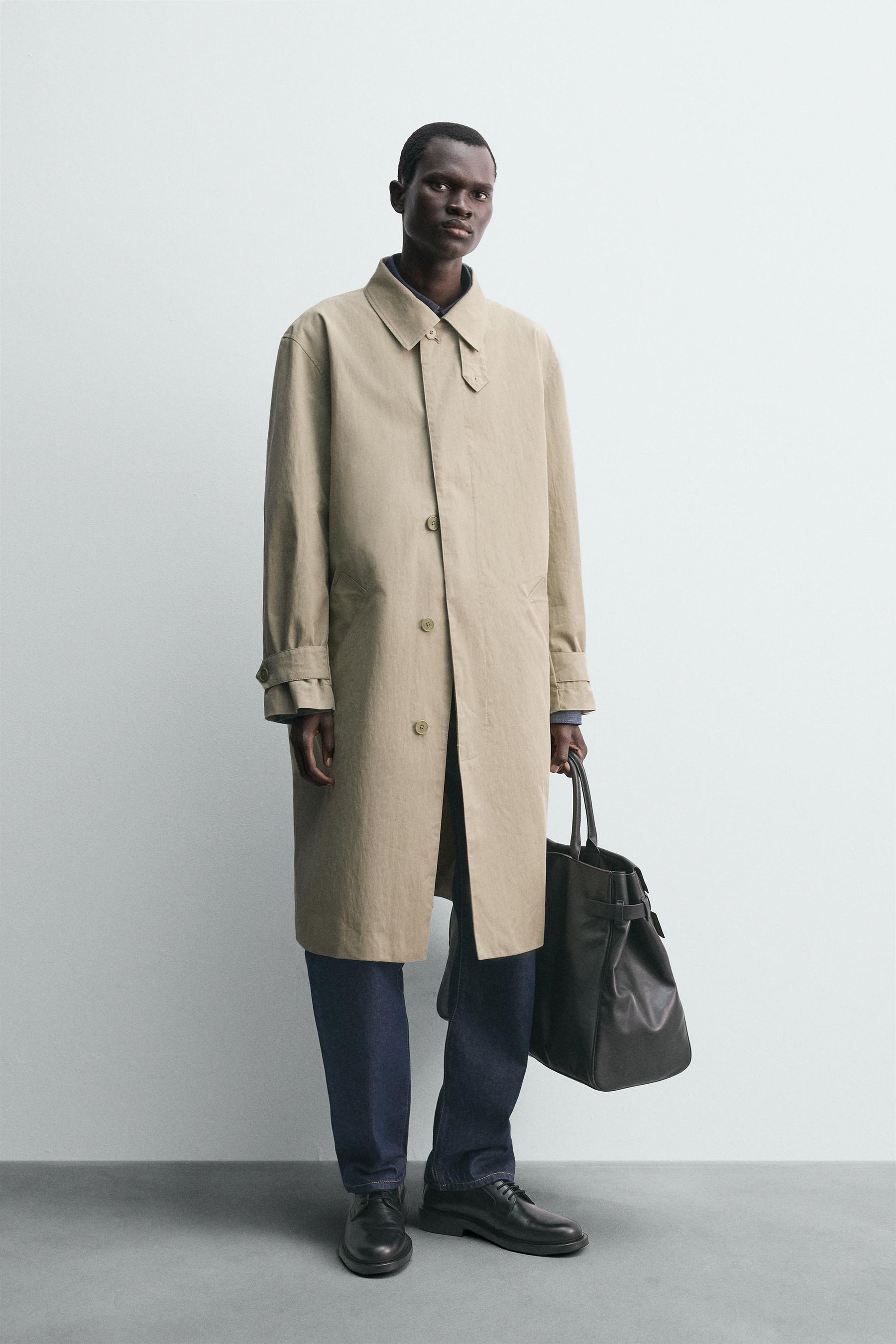 WATER-REPELLENT TRENCH COAT - Image 4