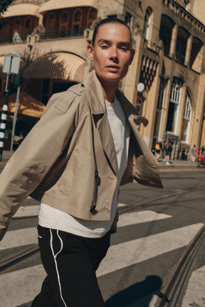 DOUBLE-BREASTED SHORT JACKET - Image 3