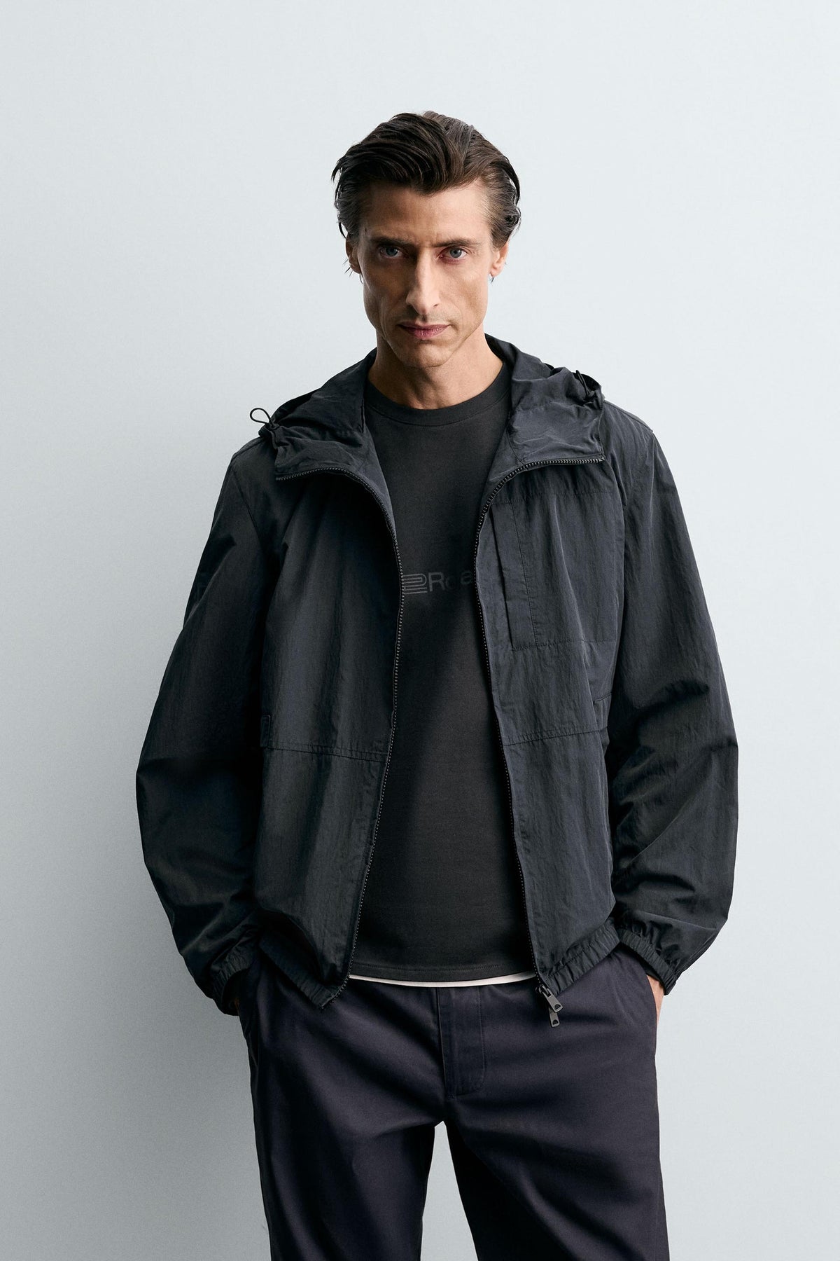 LIGHTWEIGHT WATER-REPELLENT TECHNICAL JACKET - Image 2